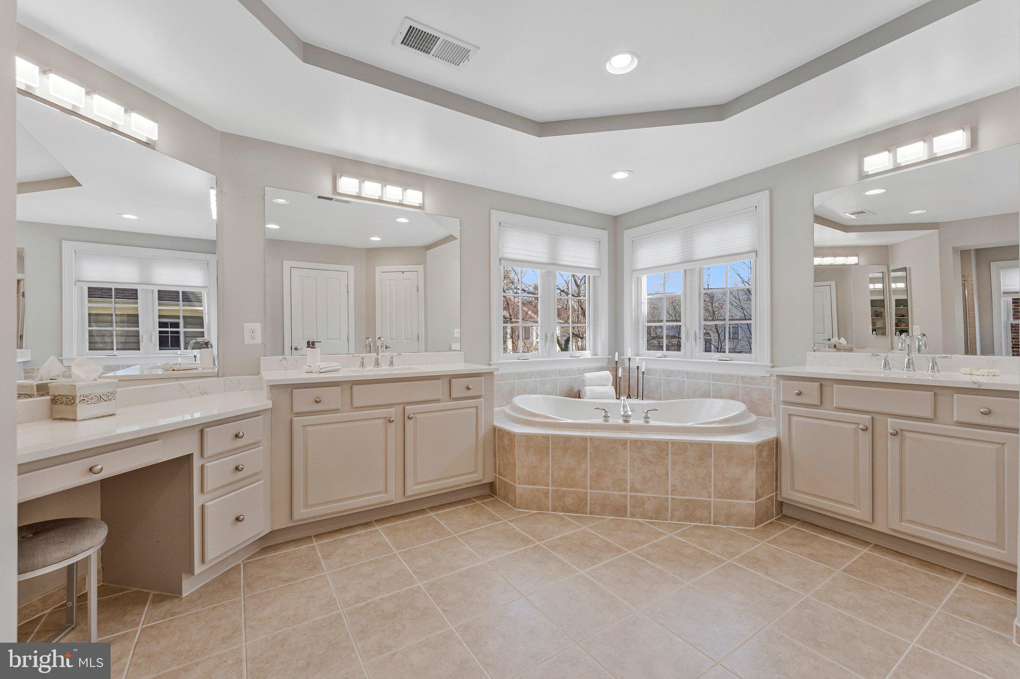 BRIARWOOD TRACE - Residential