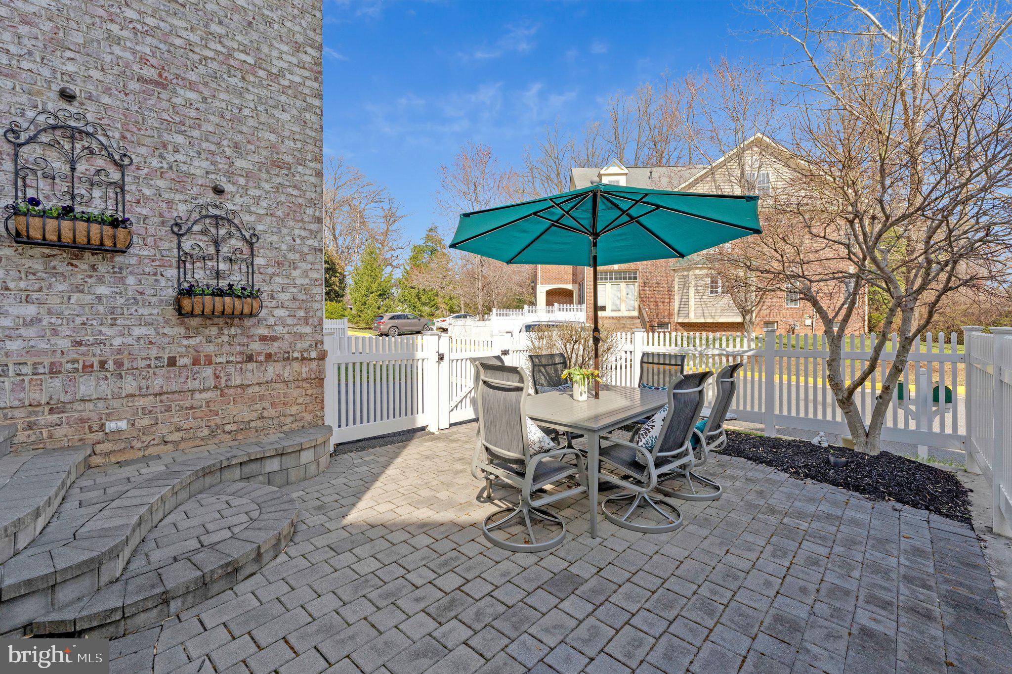 BRIARWOOD TRACE - Residential