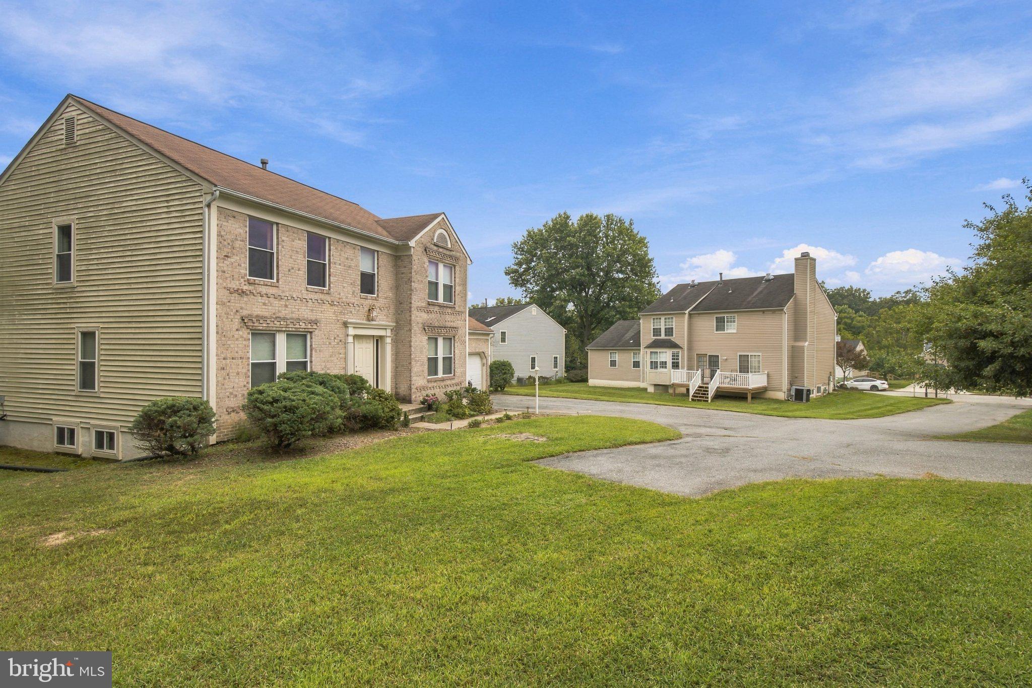 17 STRAWHILL COURT