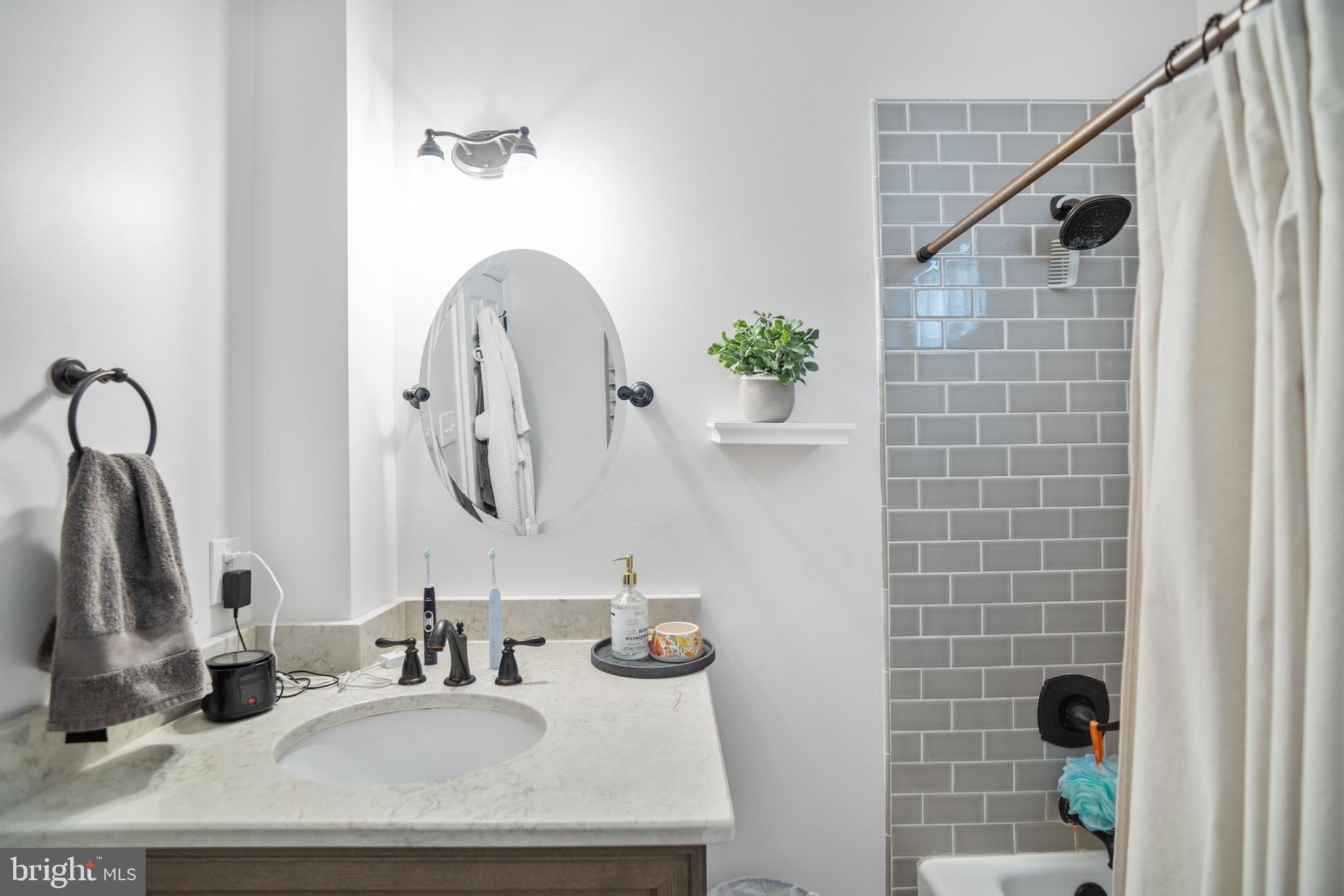 CANTON - Residential Lease
