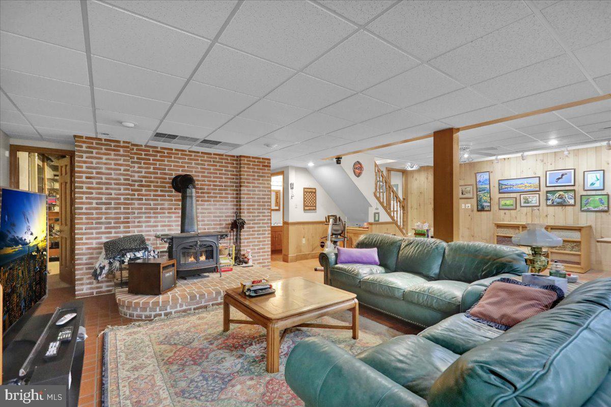 THE OAKS - Residential