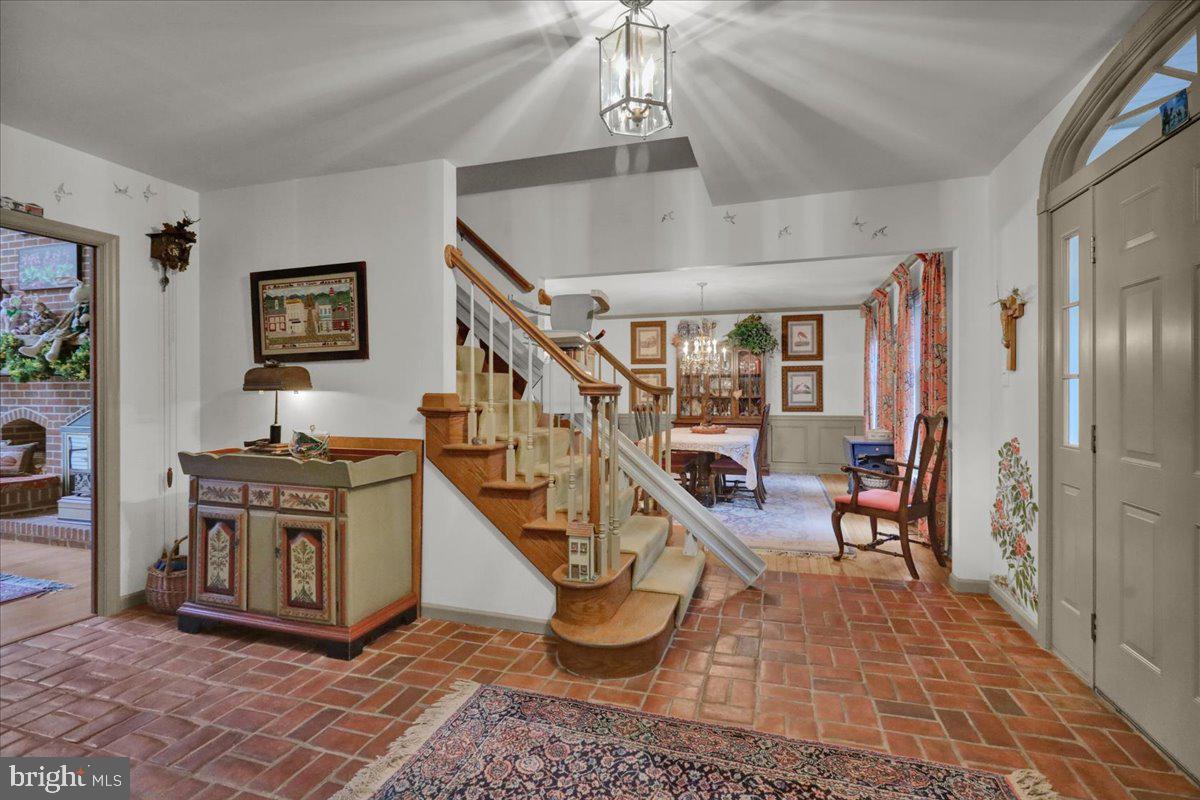 THE OAKS - Residential