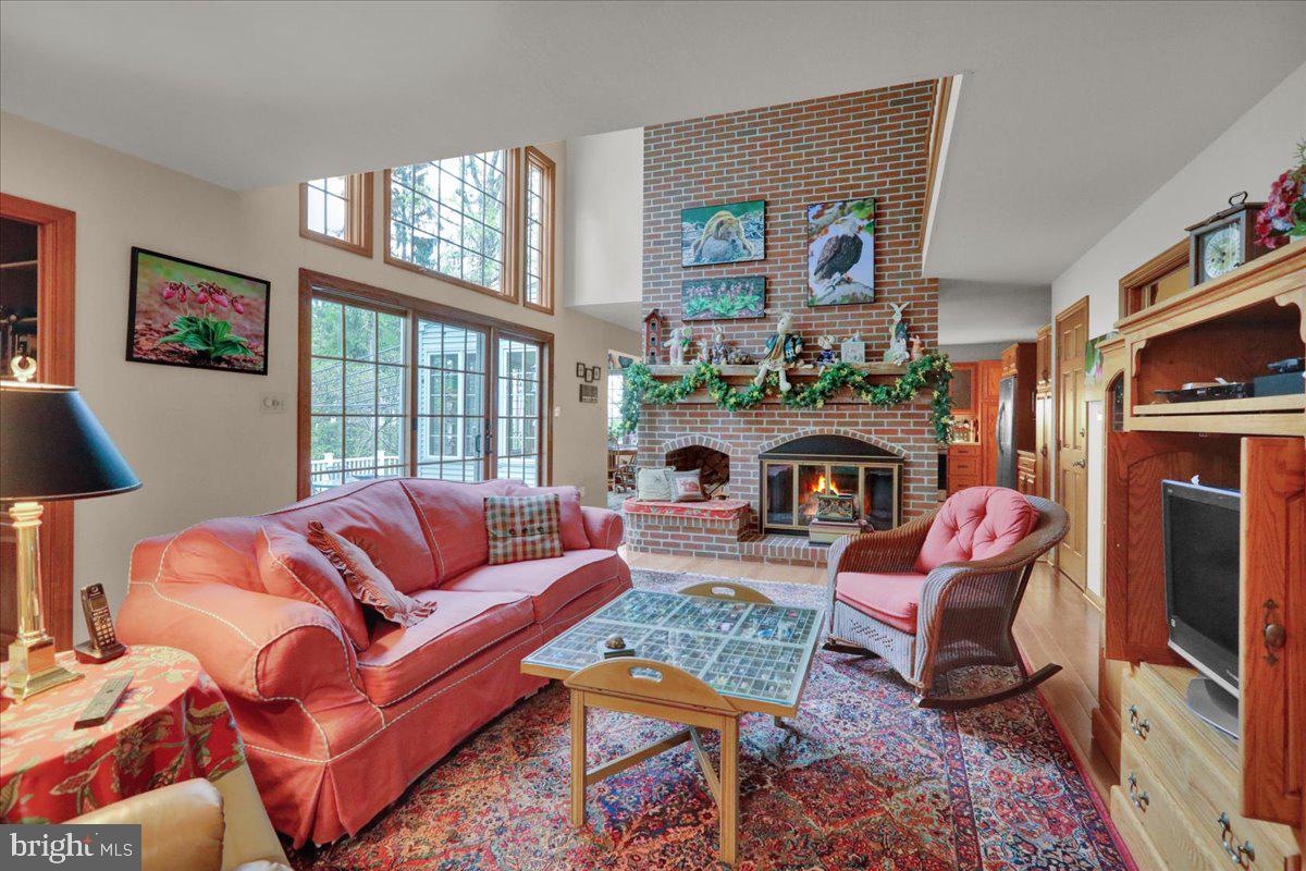 THE OAKS - Residential