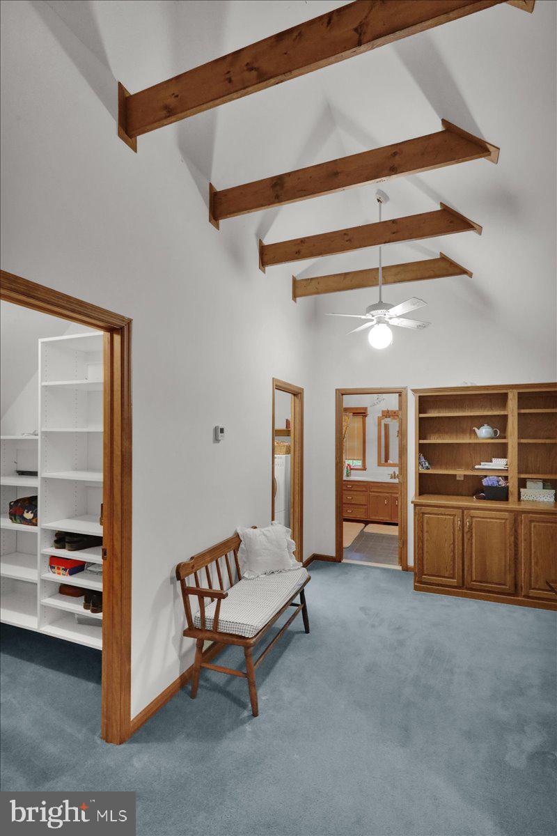 THE OAKS - Residential