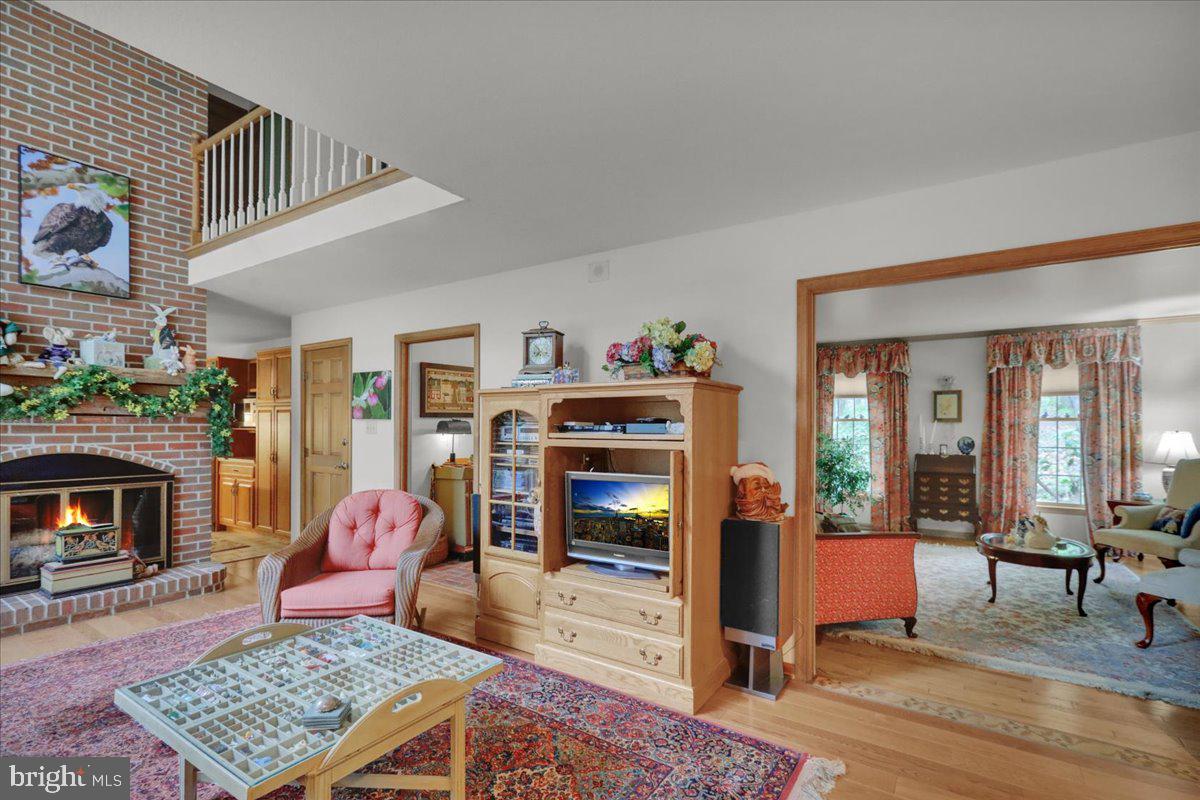 THE OAKS - Residential