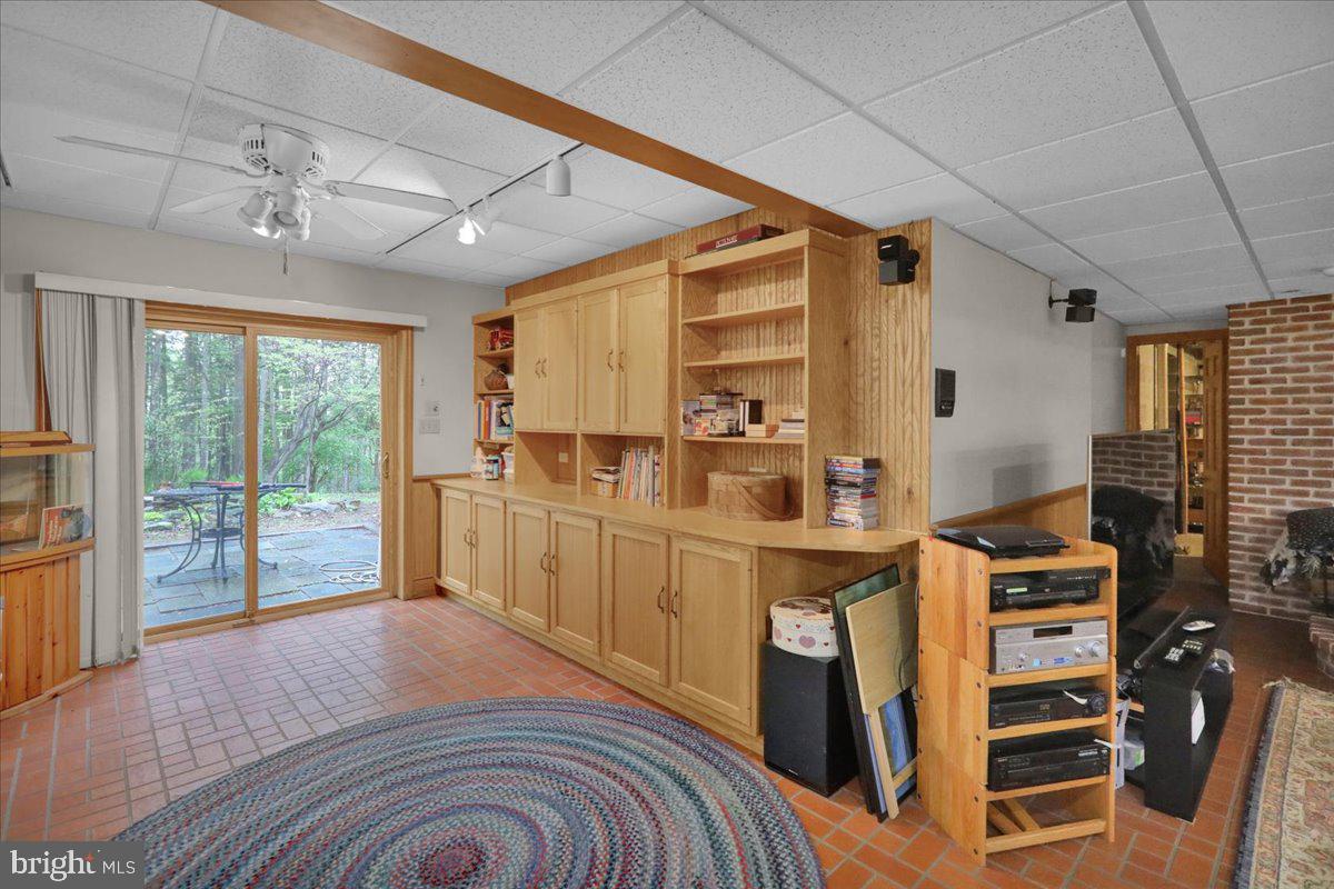 THE OAKS - Residential