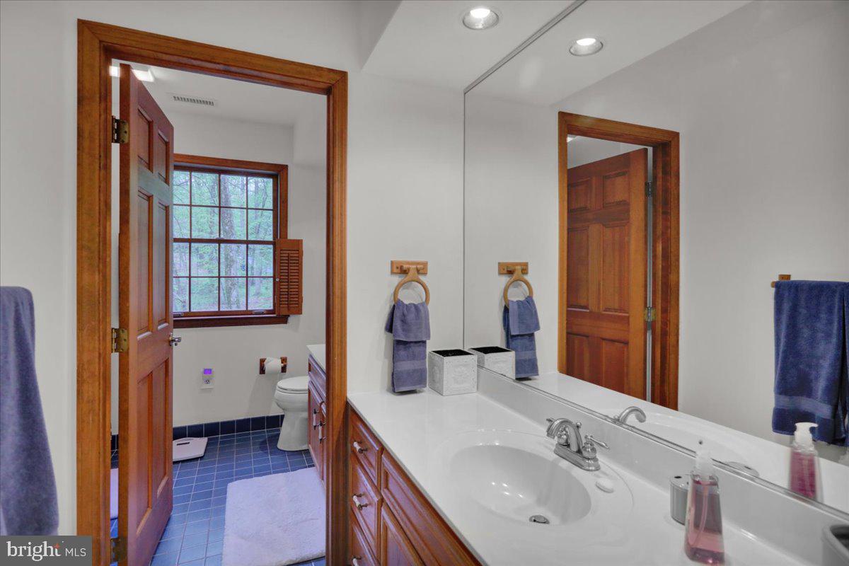 THE OAKS - Residential