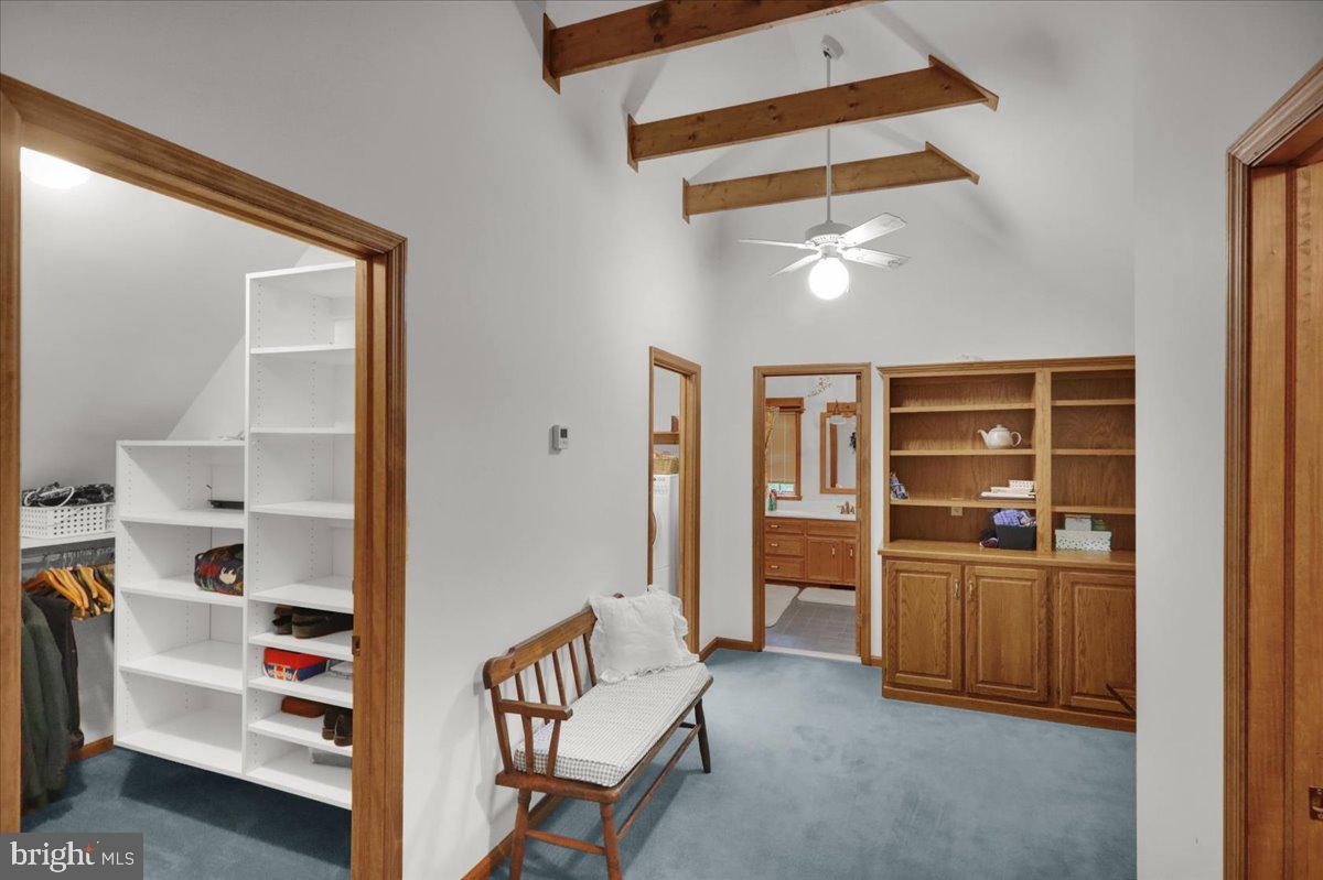 THE OAKS - Residential