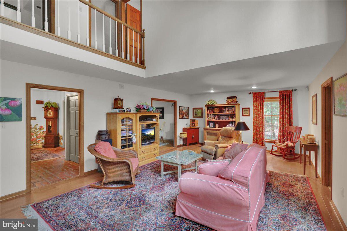 THE OAKS - Residential