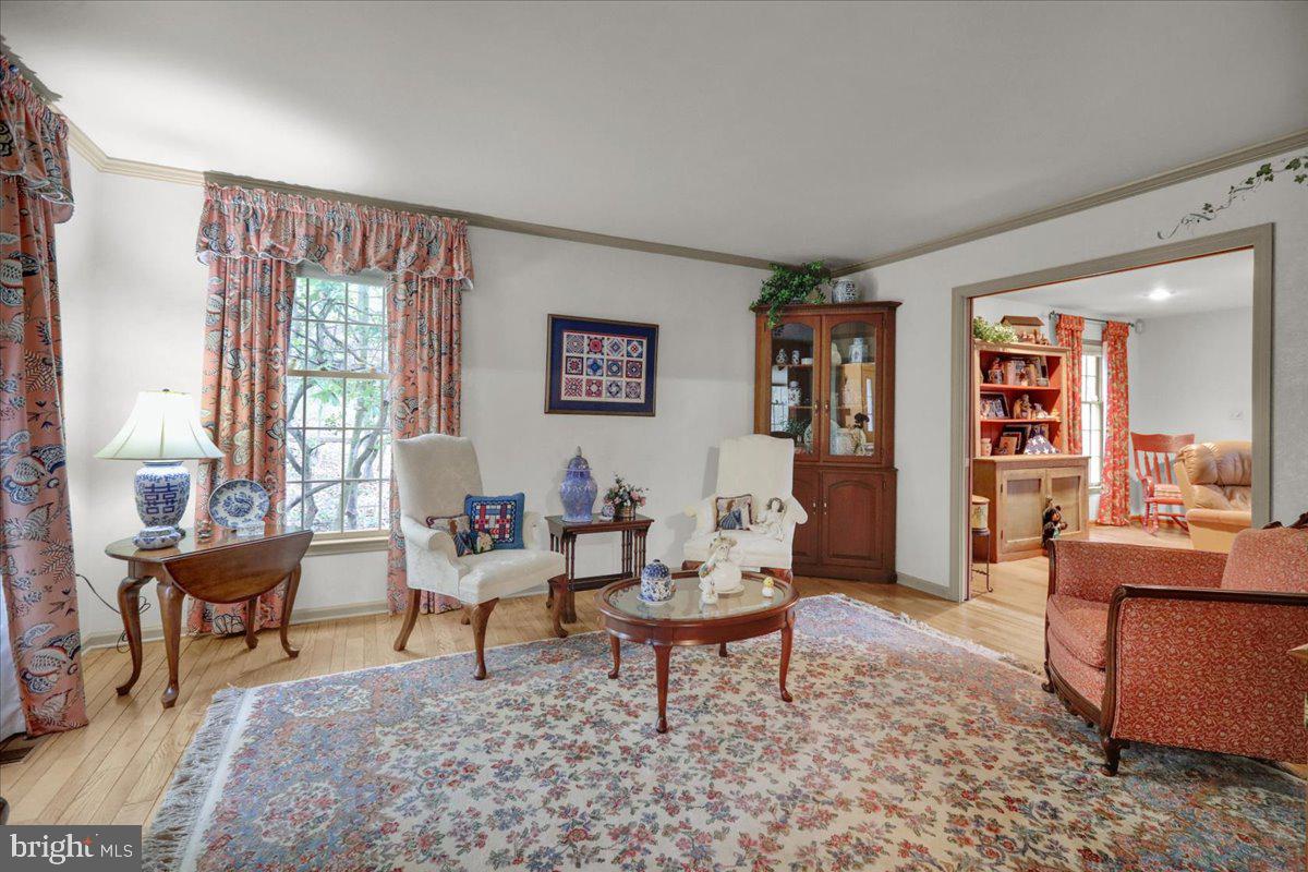 THE OAKS - Residential