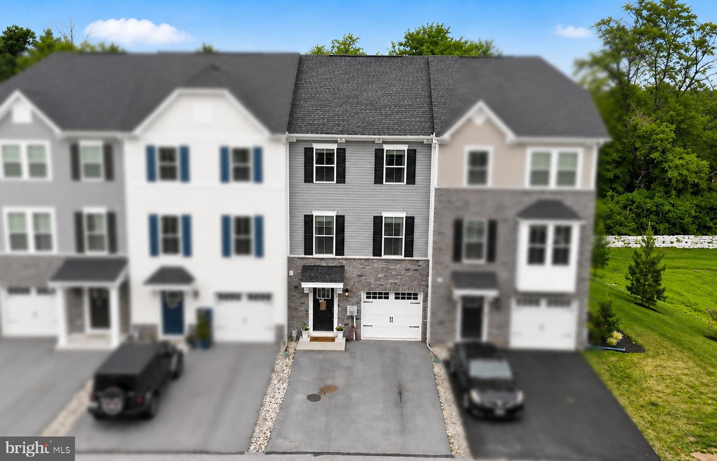 265 SUGAR MAPLE SQUARE