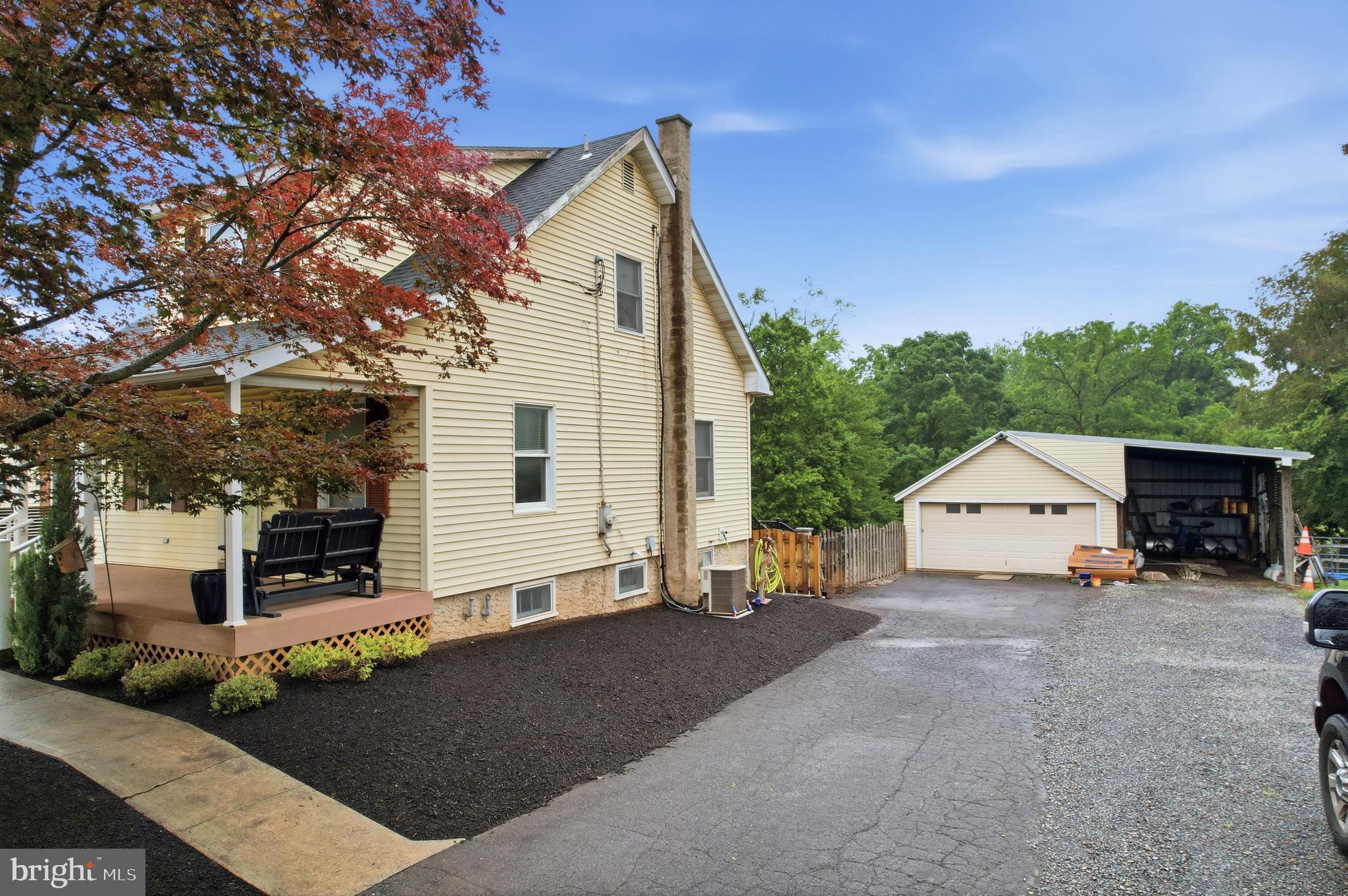 3033 LINFIELD ROAD