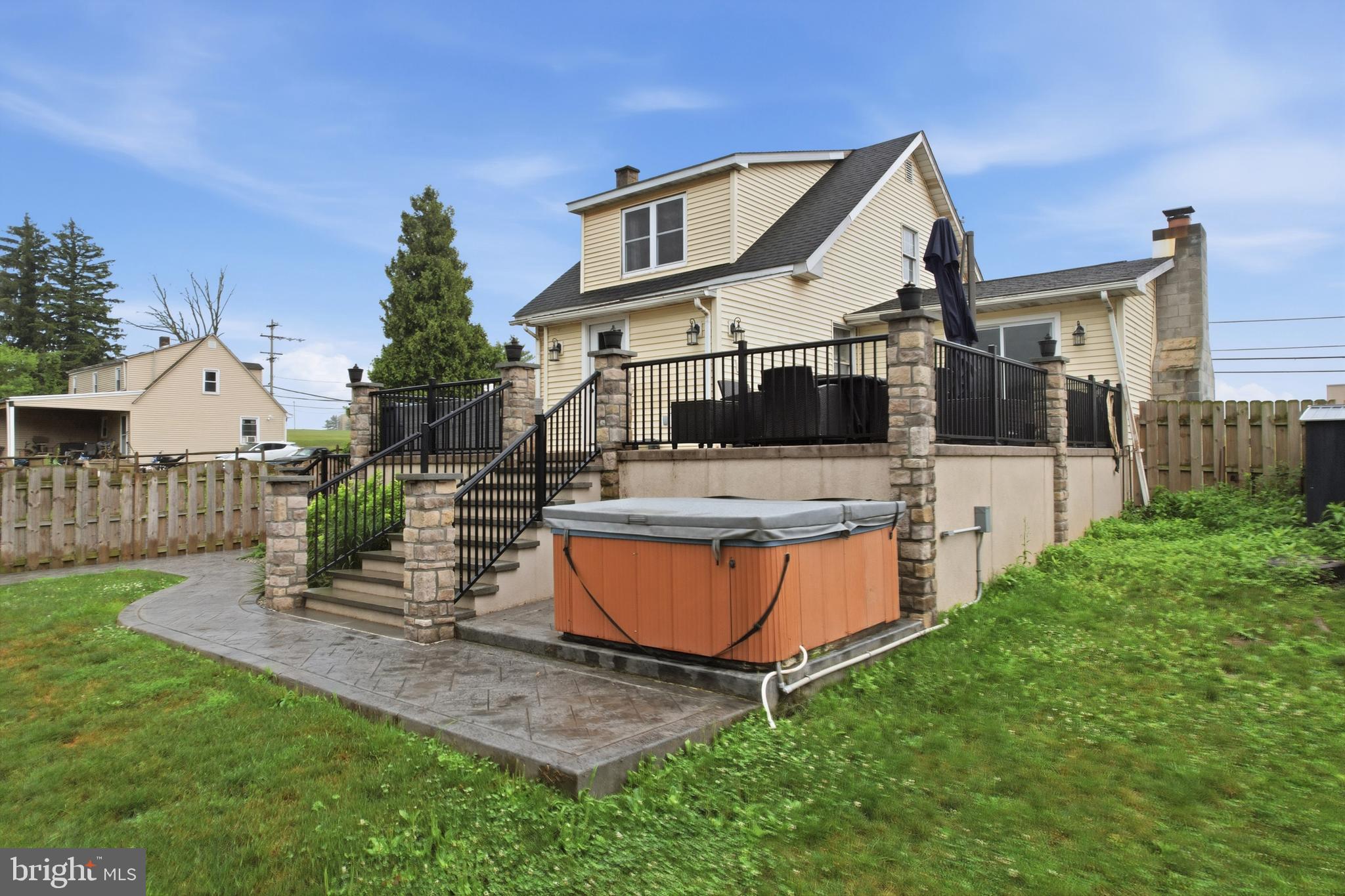 3033 LINFIELD ROAD