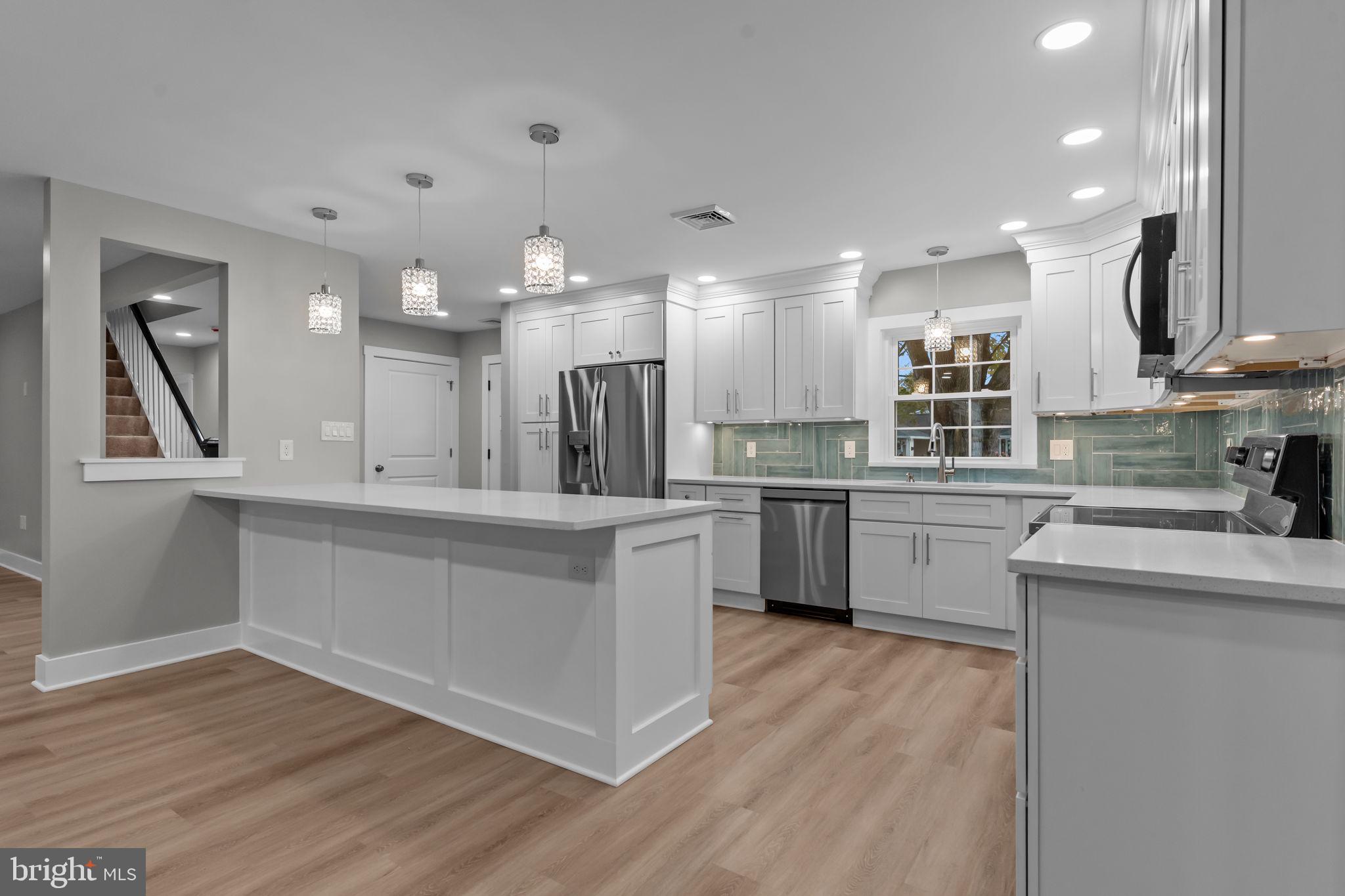 RED ROSE GATE - Residential