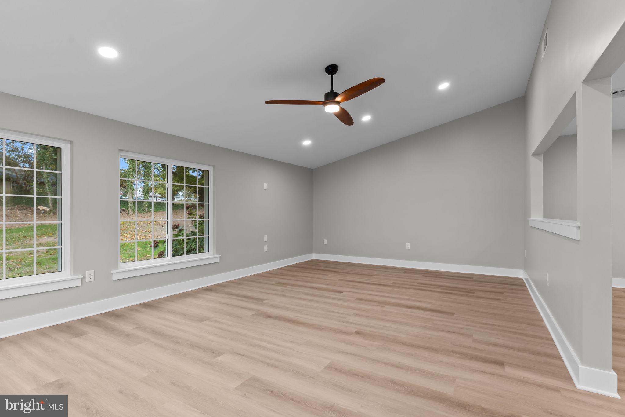 RED ROSE GATE - Residential