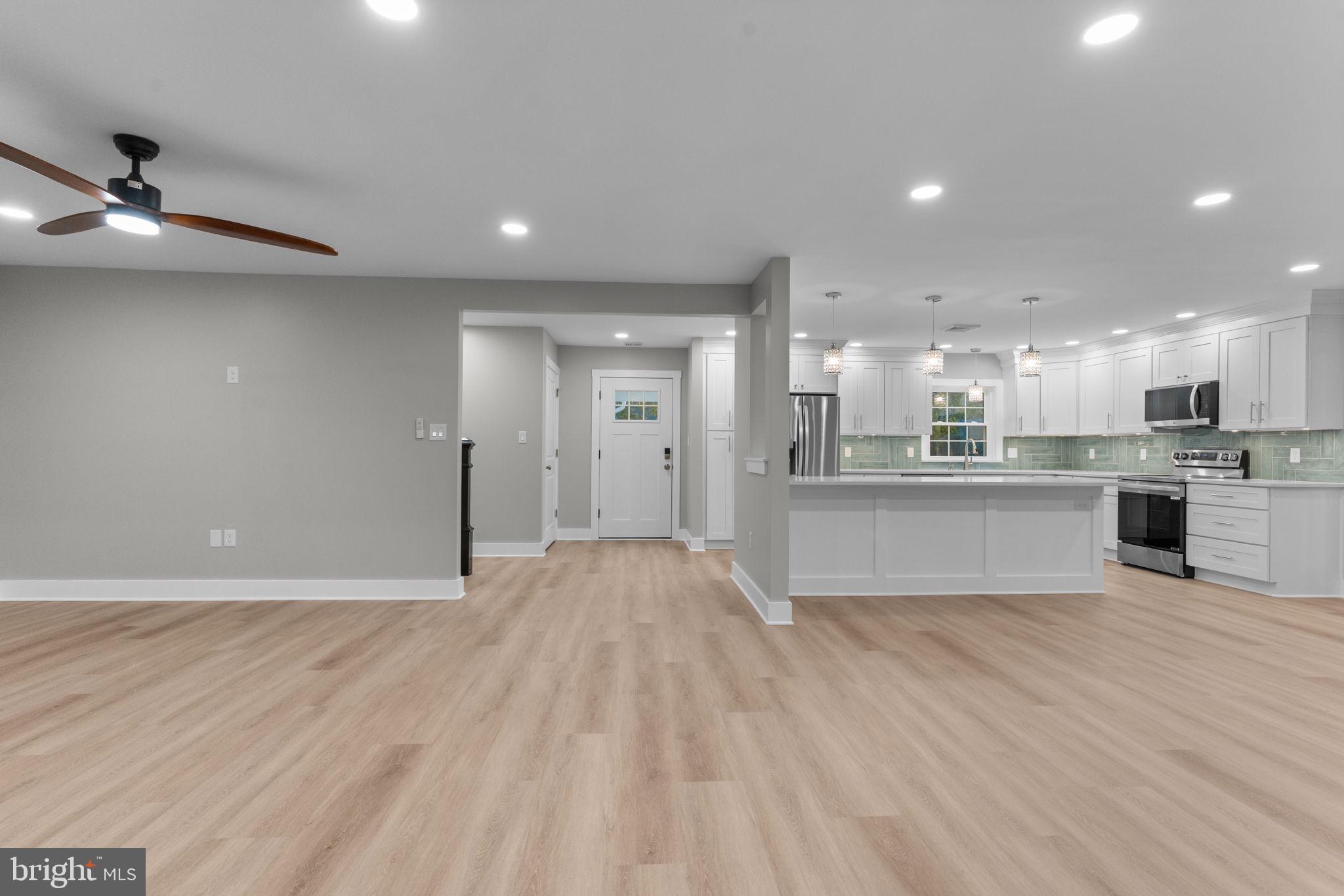 RED ROSE GATE - Residential