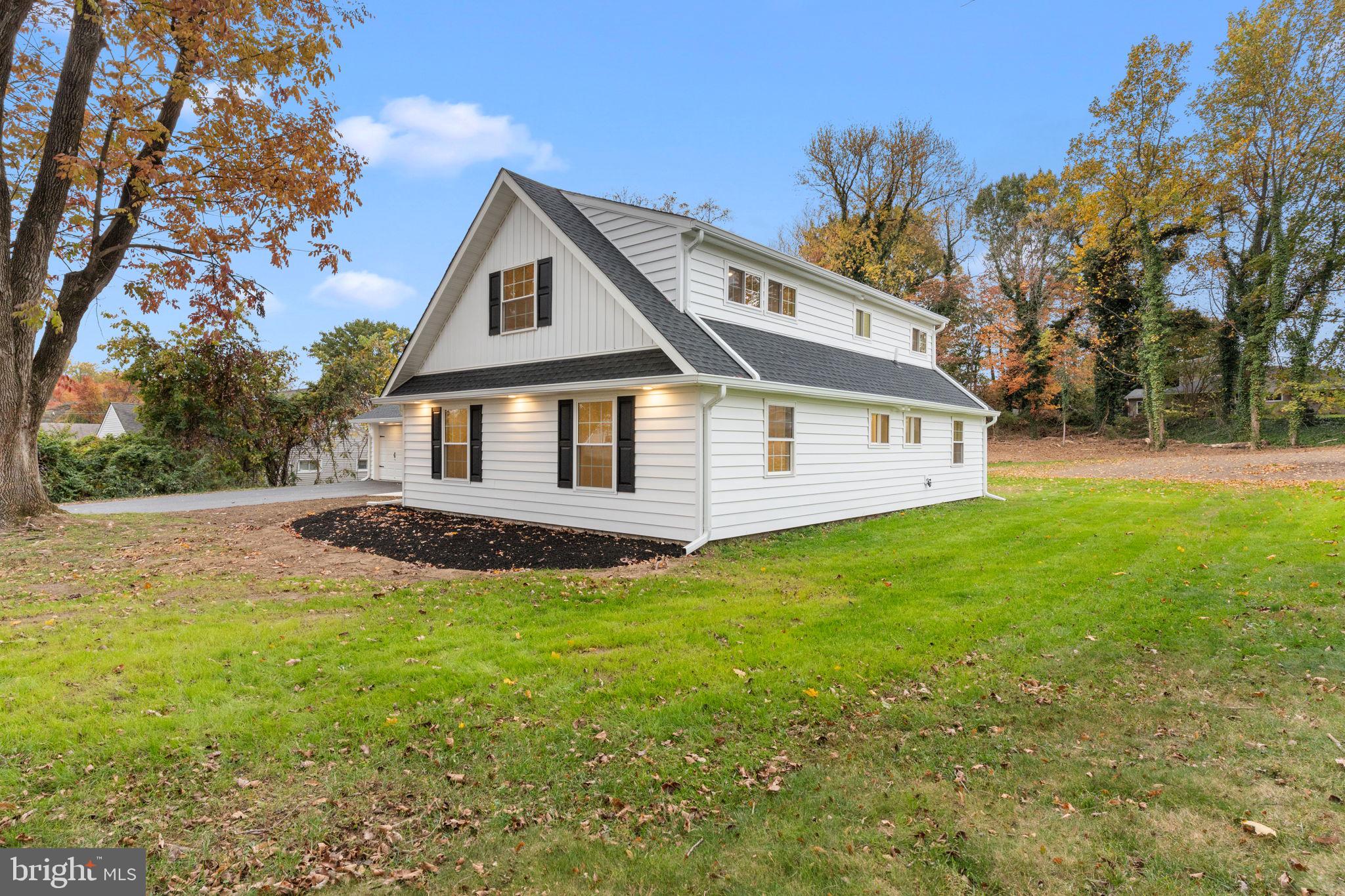 RED ROSE GATE - Residential