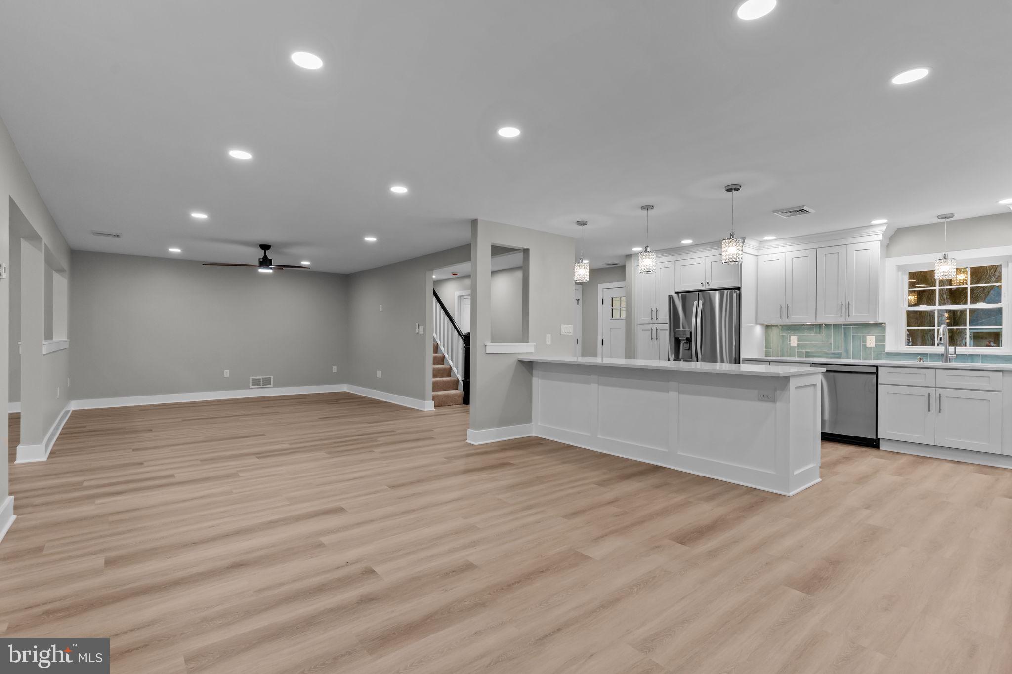 RED ROSE GATE - Residential