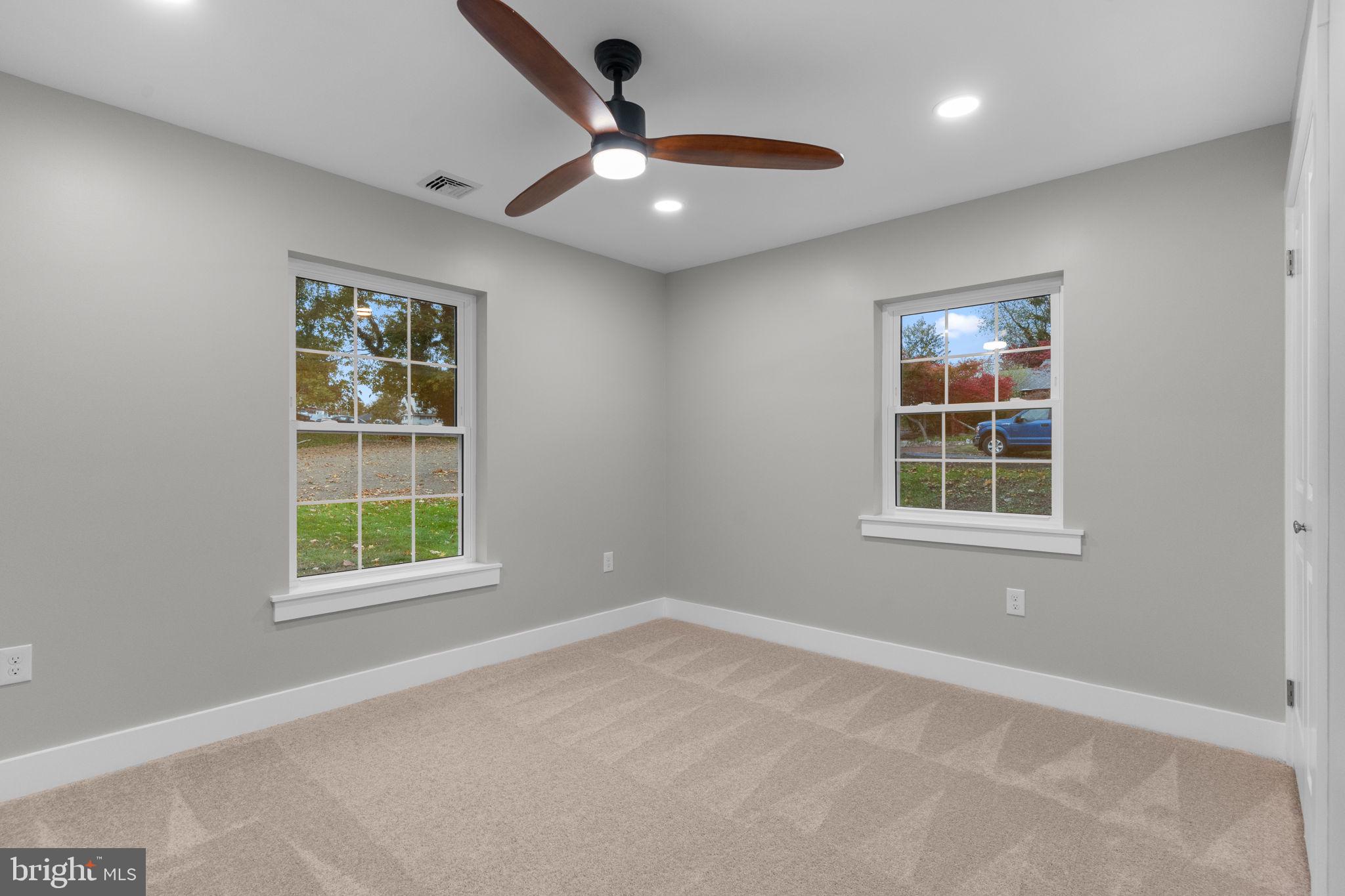 RED ROSE GATE - Residential