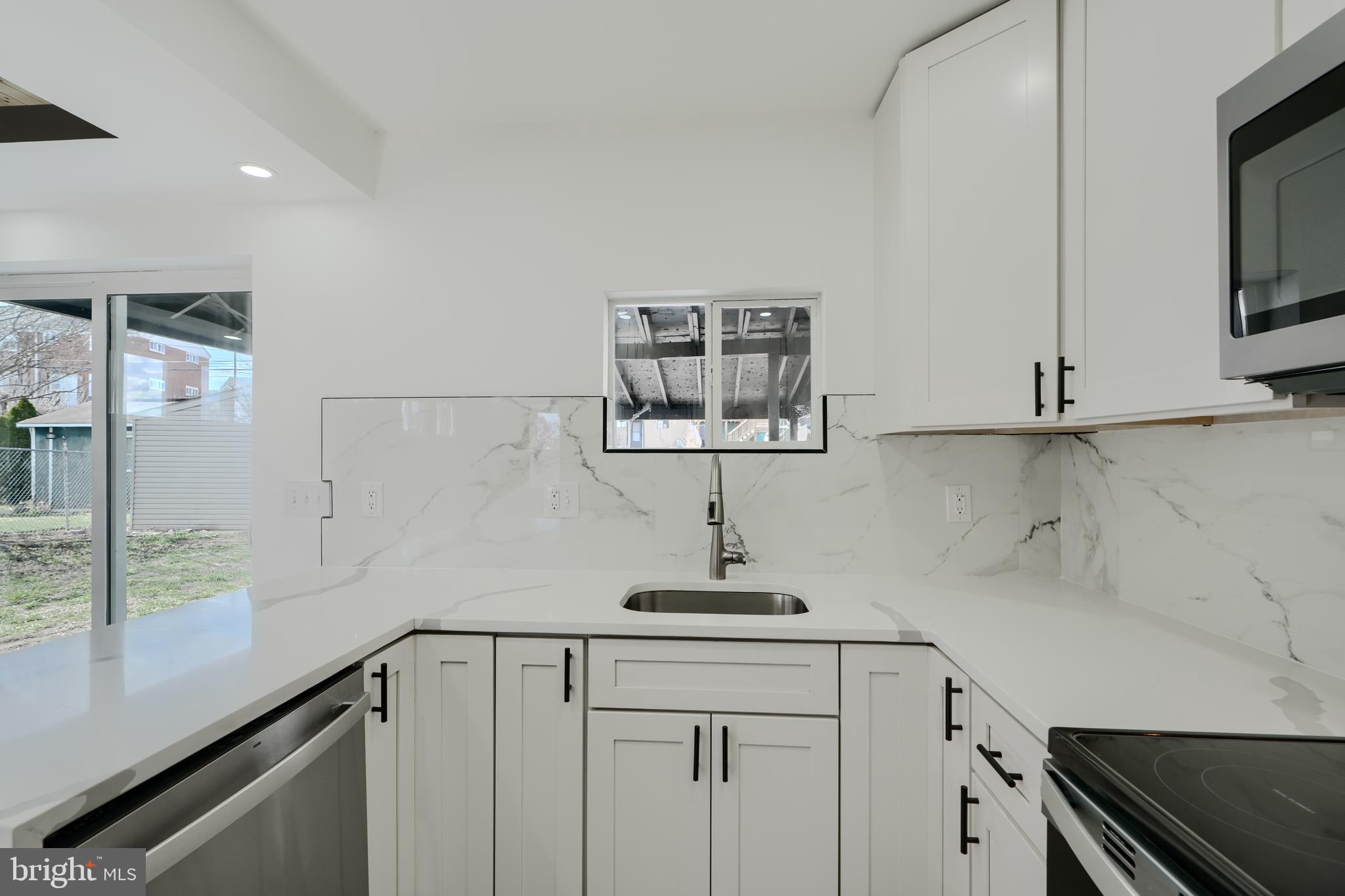 MAPLECREST - Residential