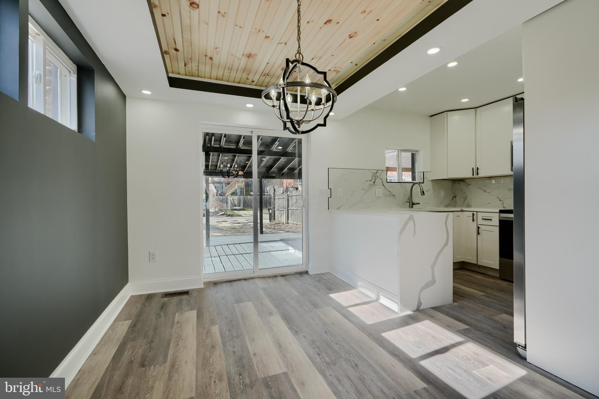 MAPLECREST - Residential