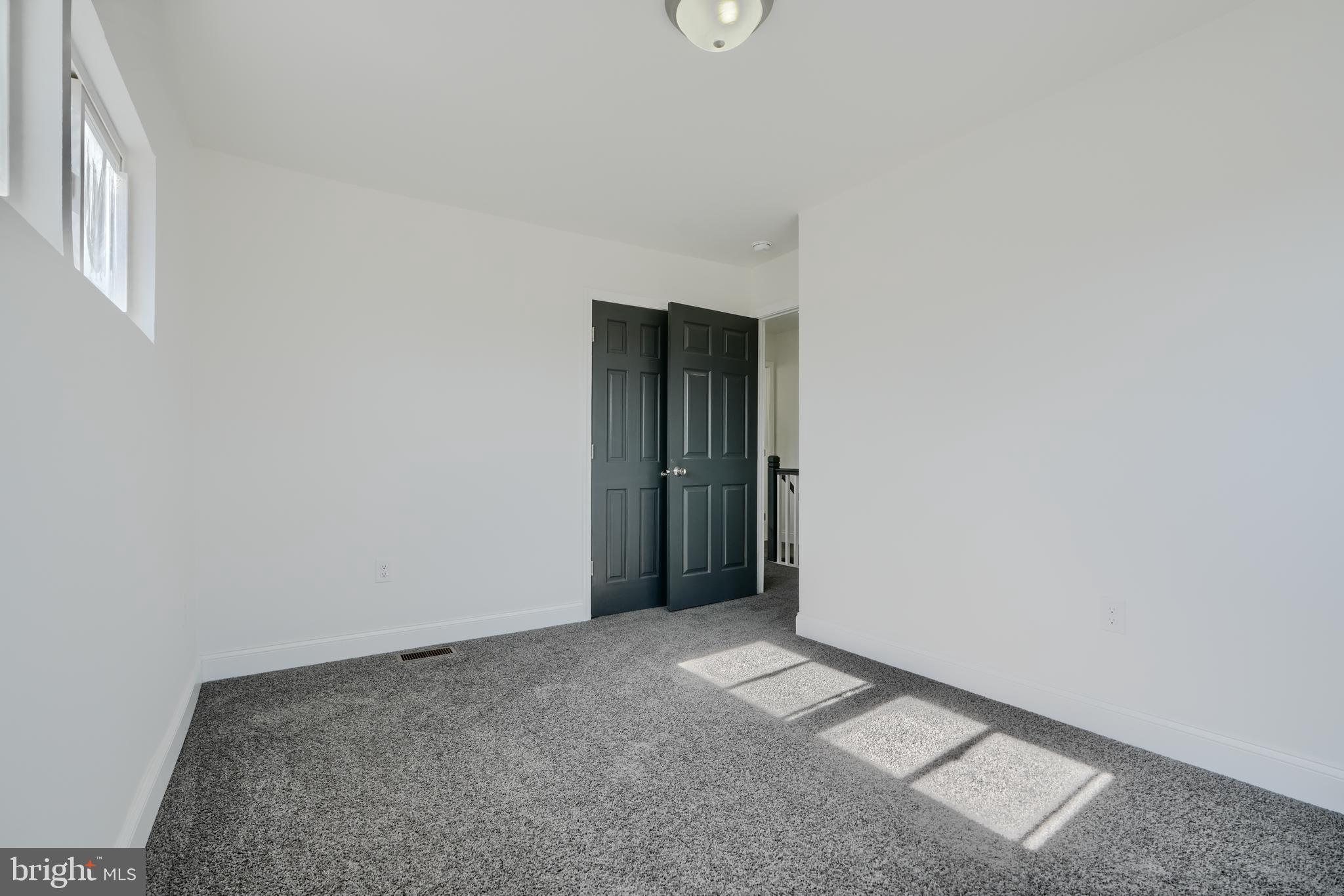 MAPLECREST - Residential