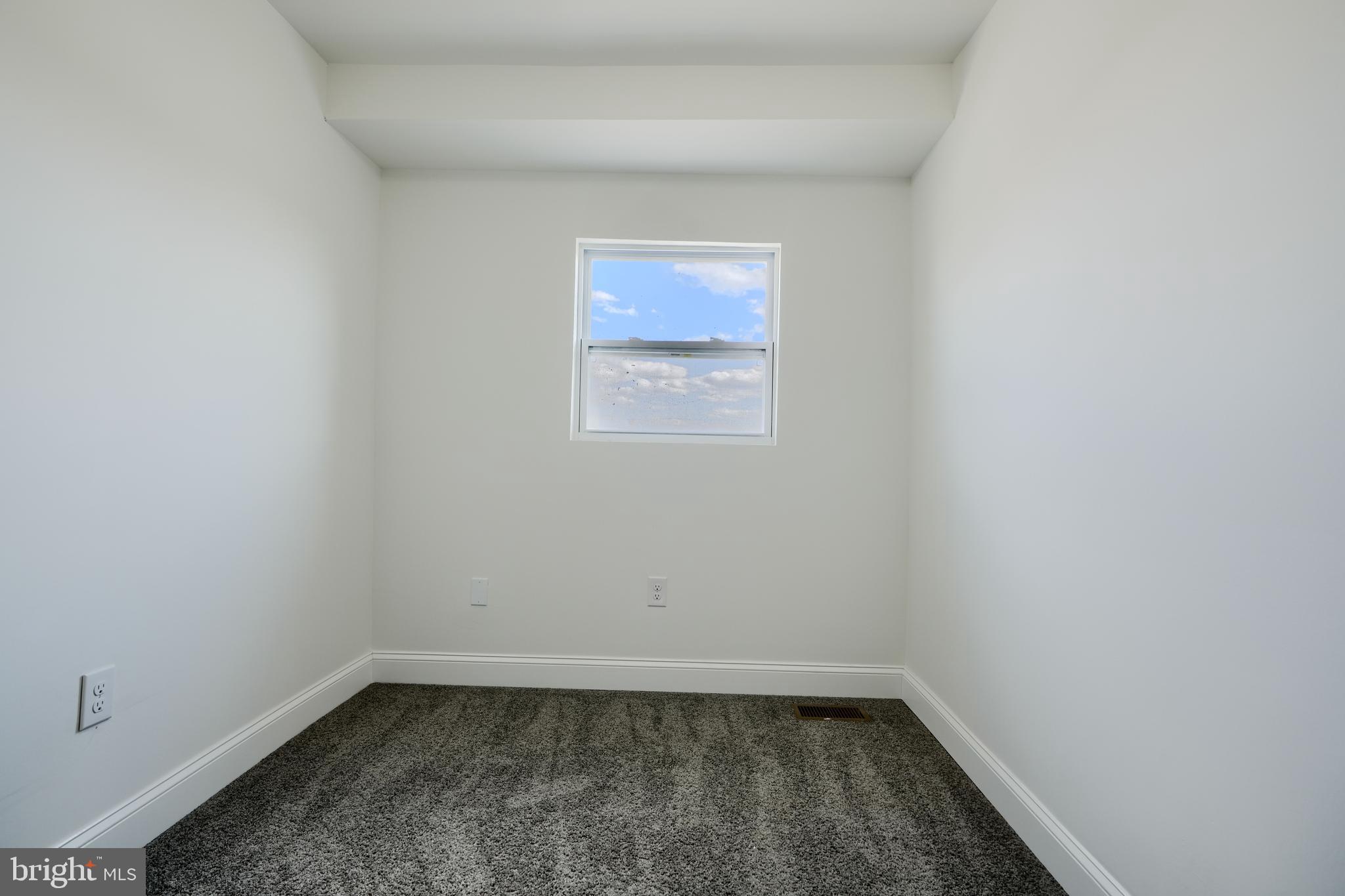 MAPLECREST - Residential