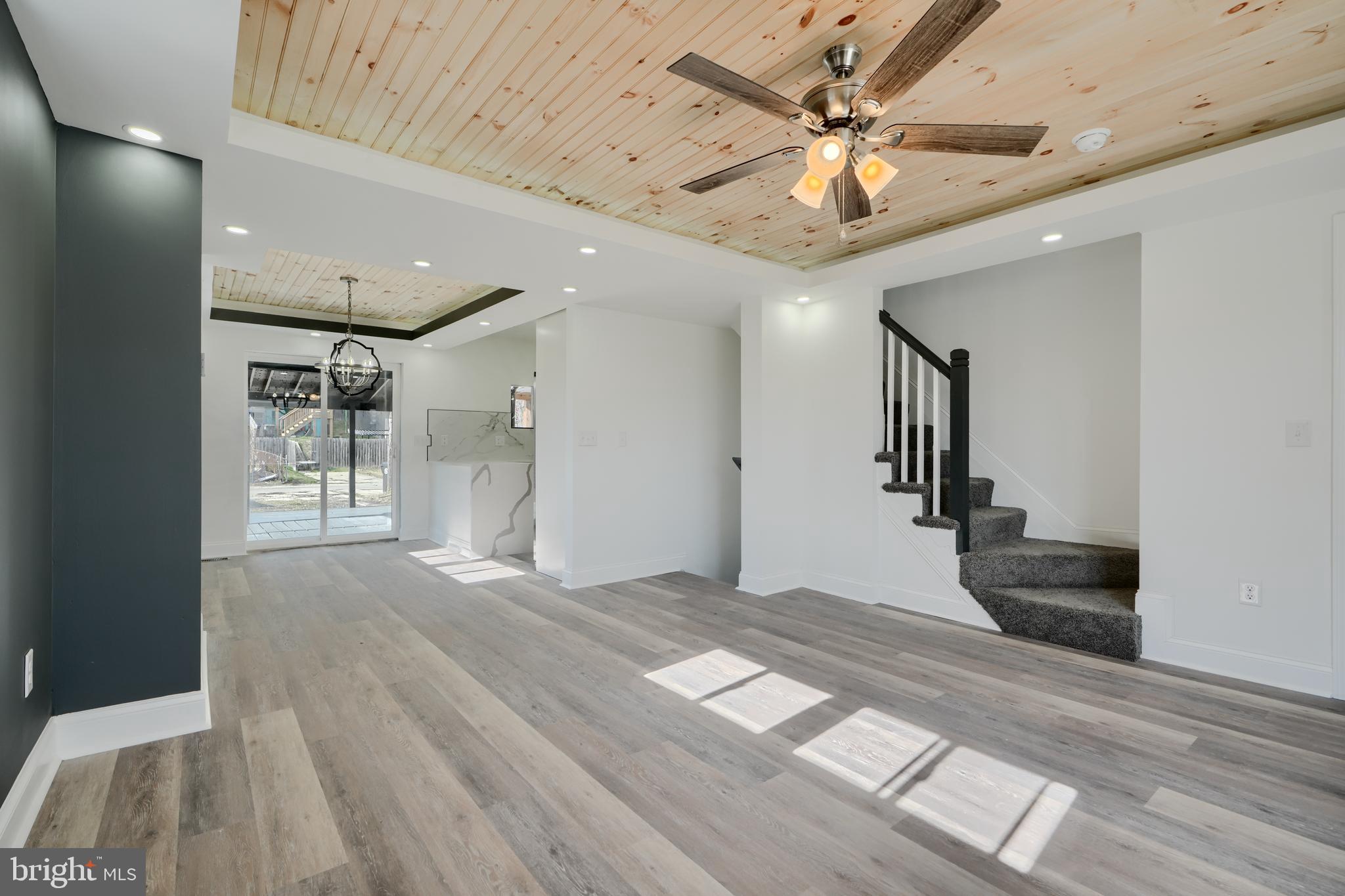 MAPLECREST - Residential