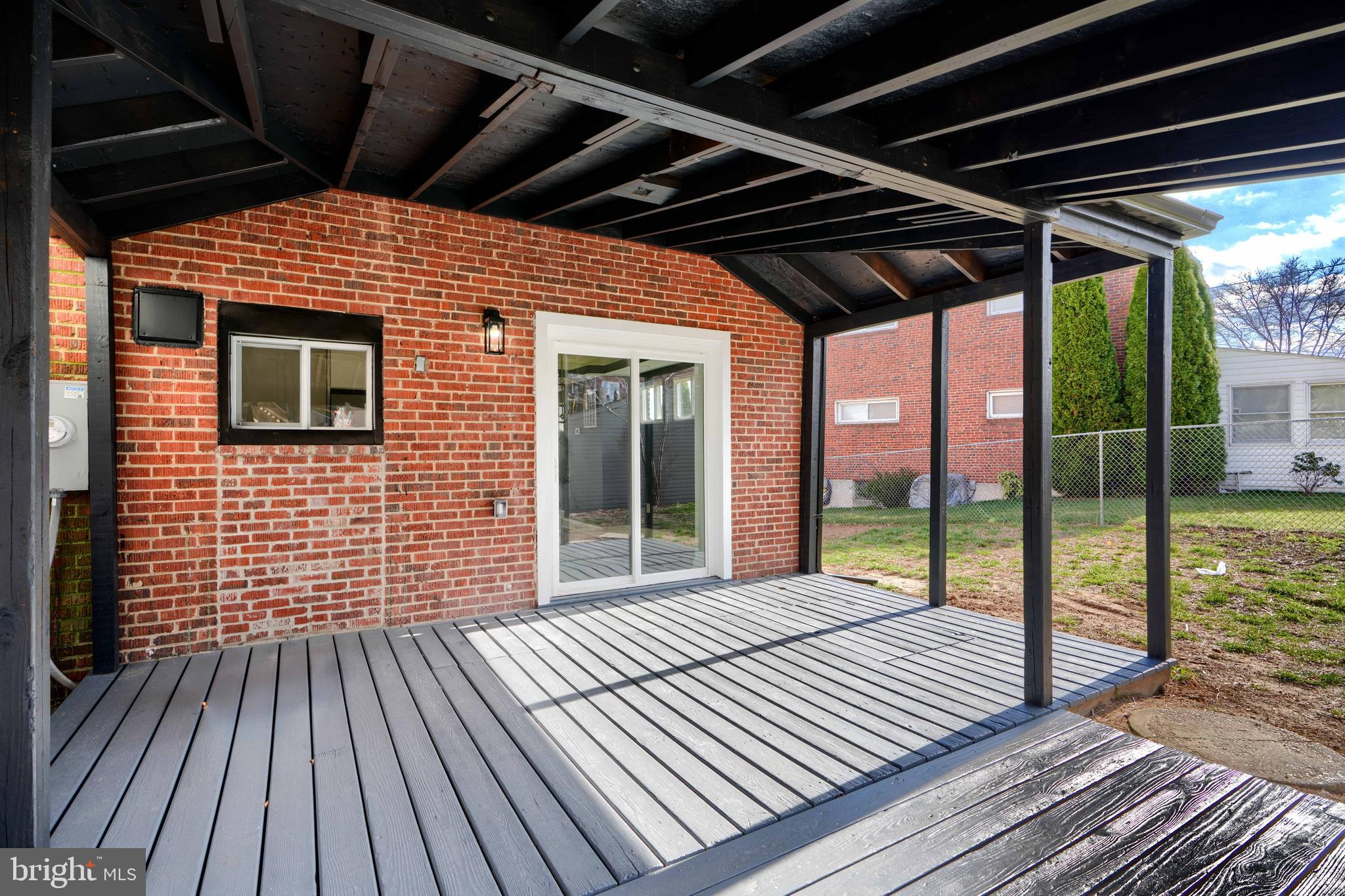 MAPLECREST - Residential