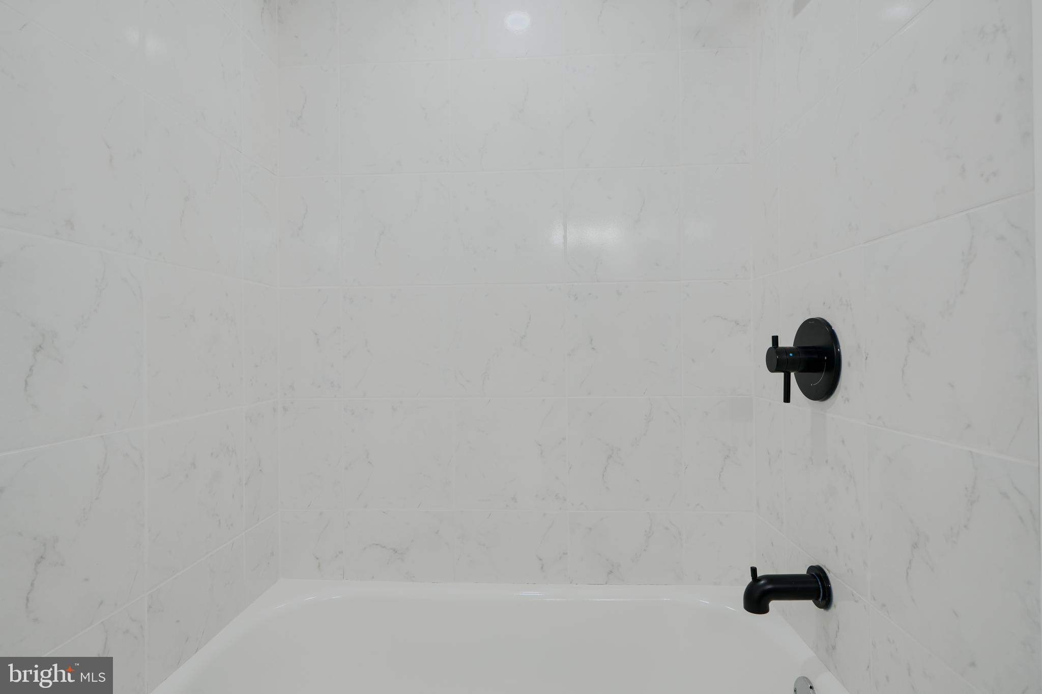 MAPLECREST - Residential