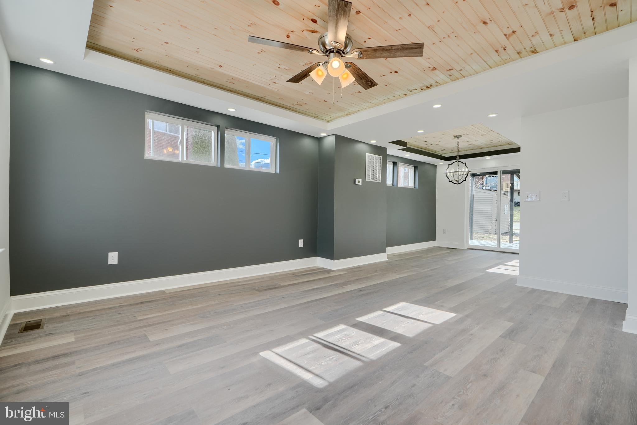 MAPLECREST - Residential