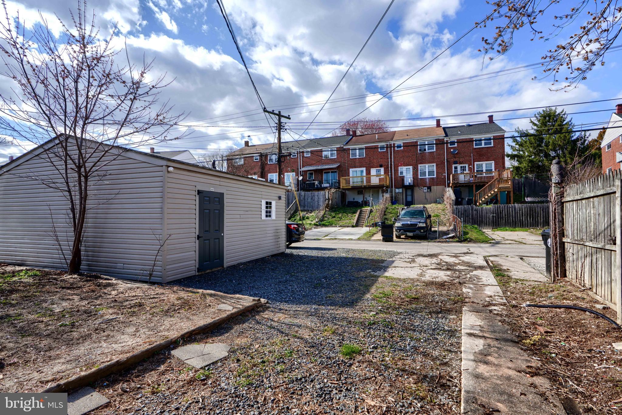 MAPLECREST - Residential