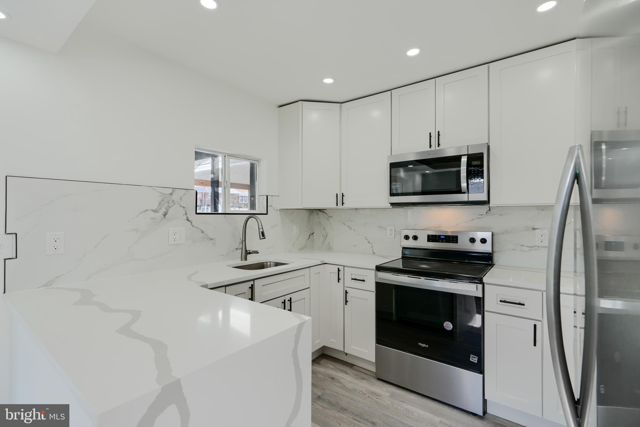 MAPLECREST - Residential