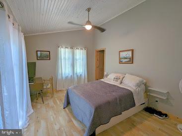 LAKE FERNDALE - Residential