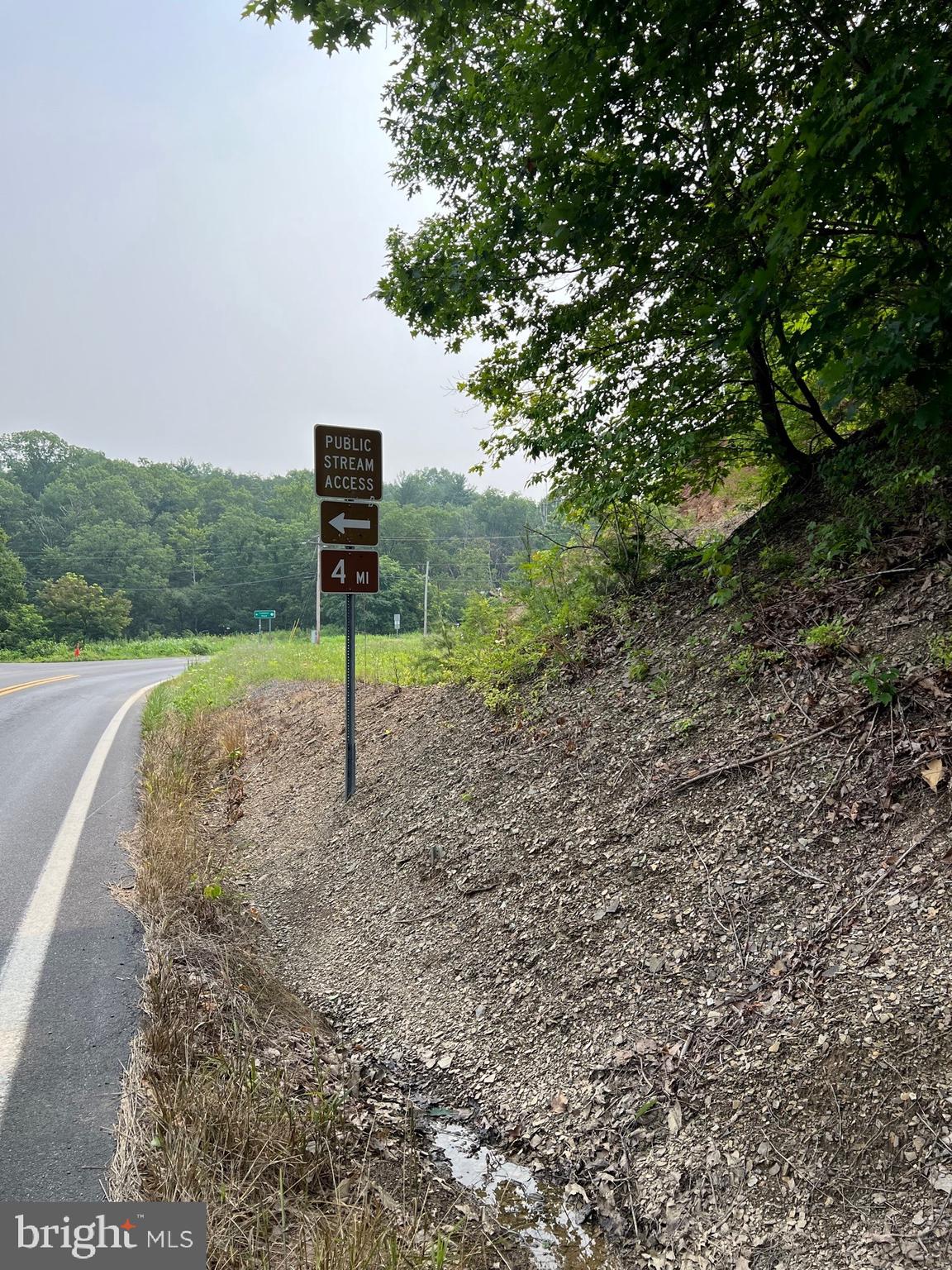 LAKE FERNDALE - Residential