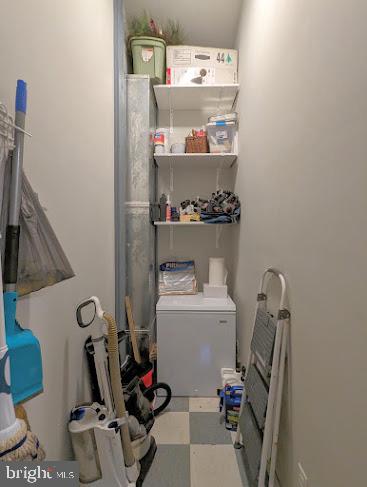 LAKE FERNDALE - Residential