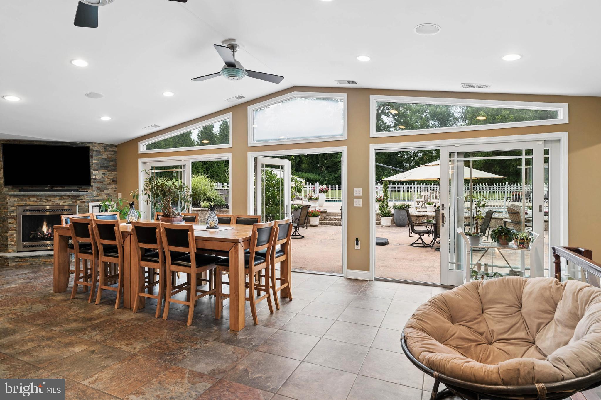 300 CHAPELWOOD LANE