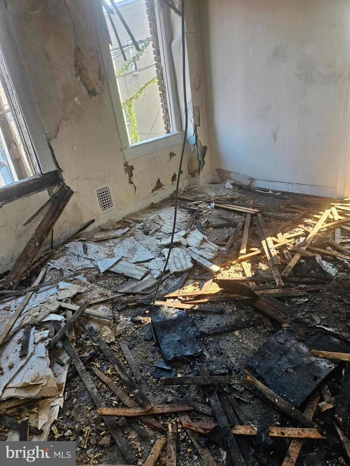 EAST SIDE - Residential