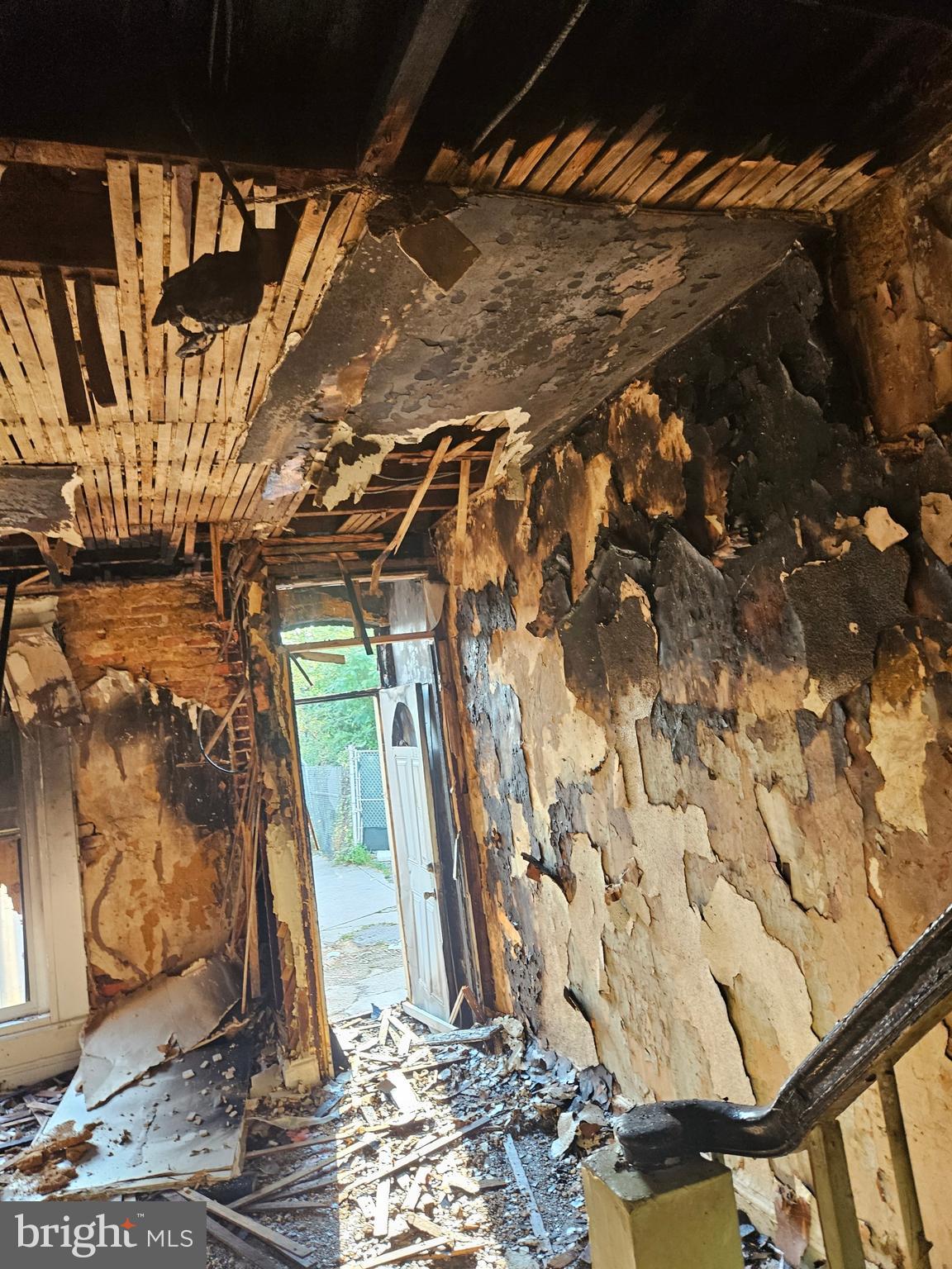 EAST SIDE - Residential