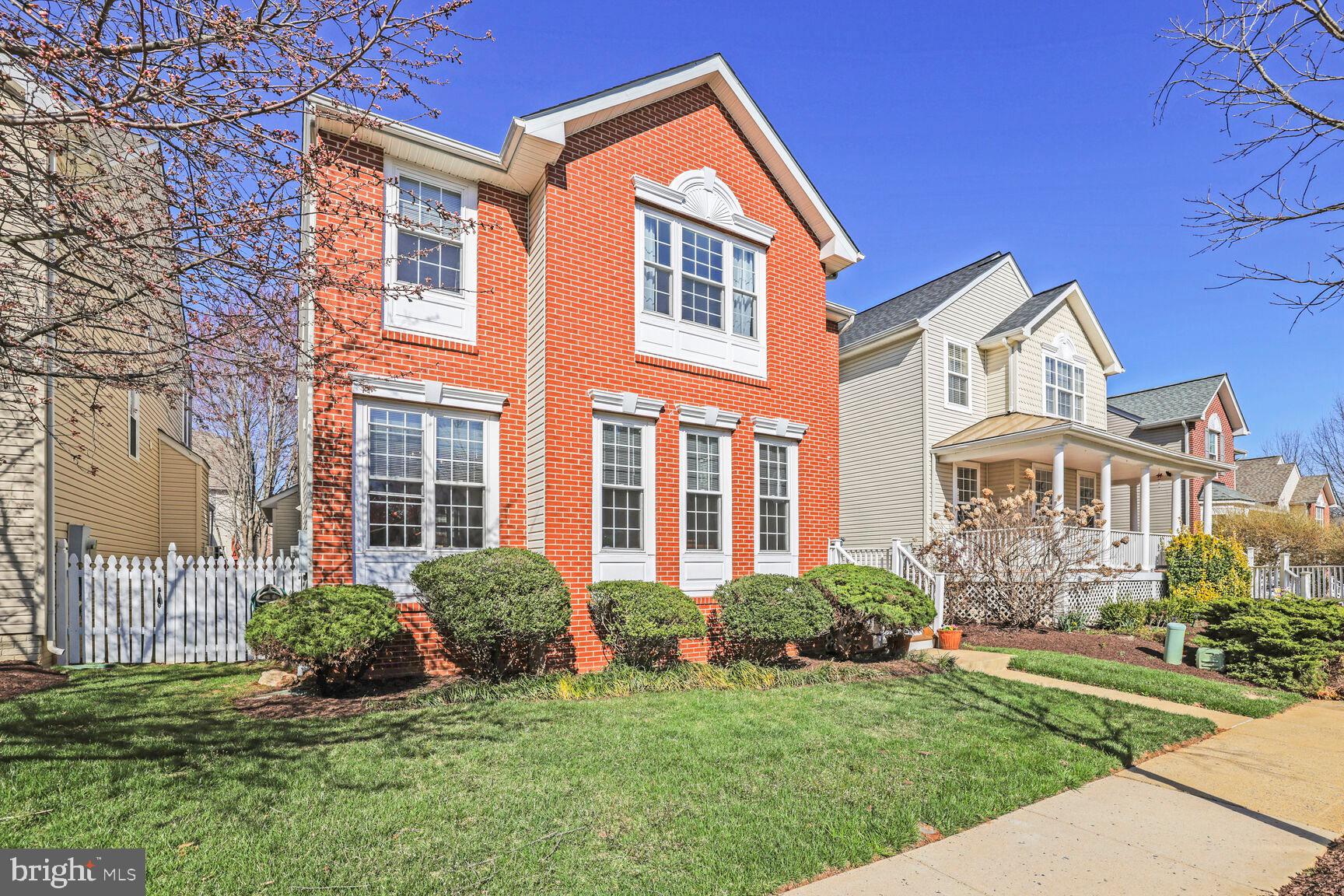 13943 COACHMANS CIRCLE