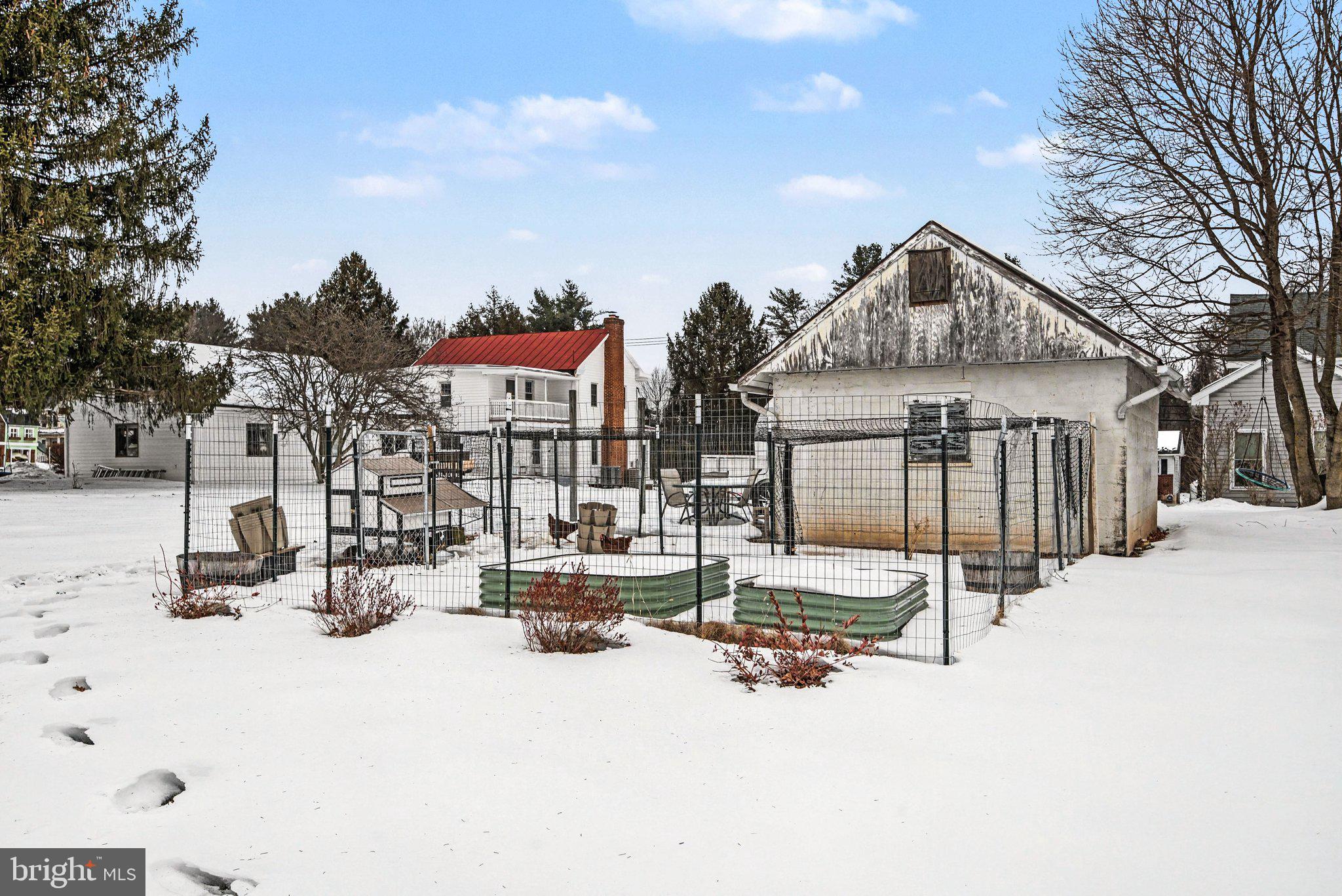 VILLAGE OF LISBURN - Residential