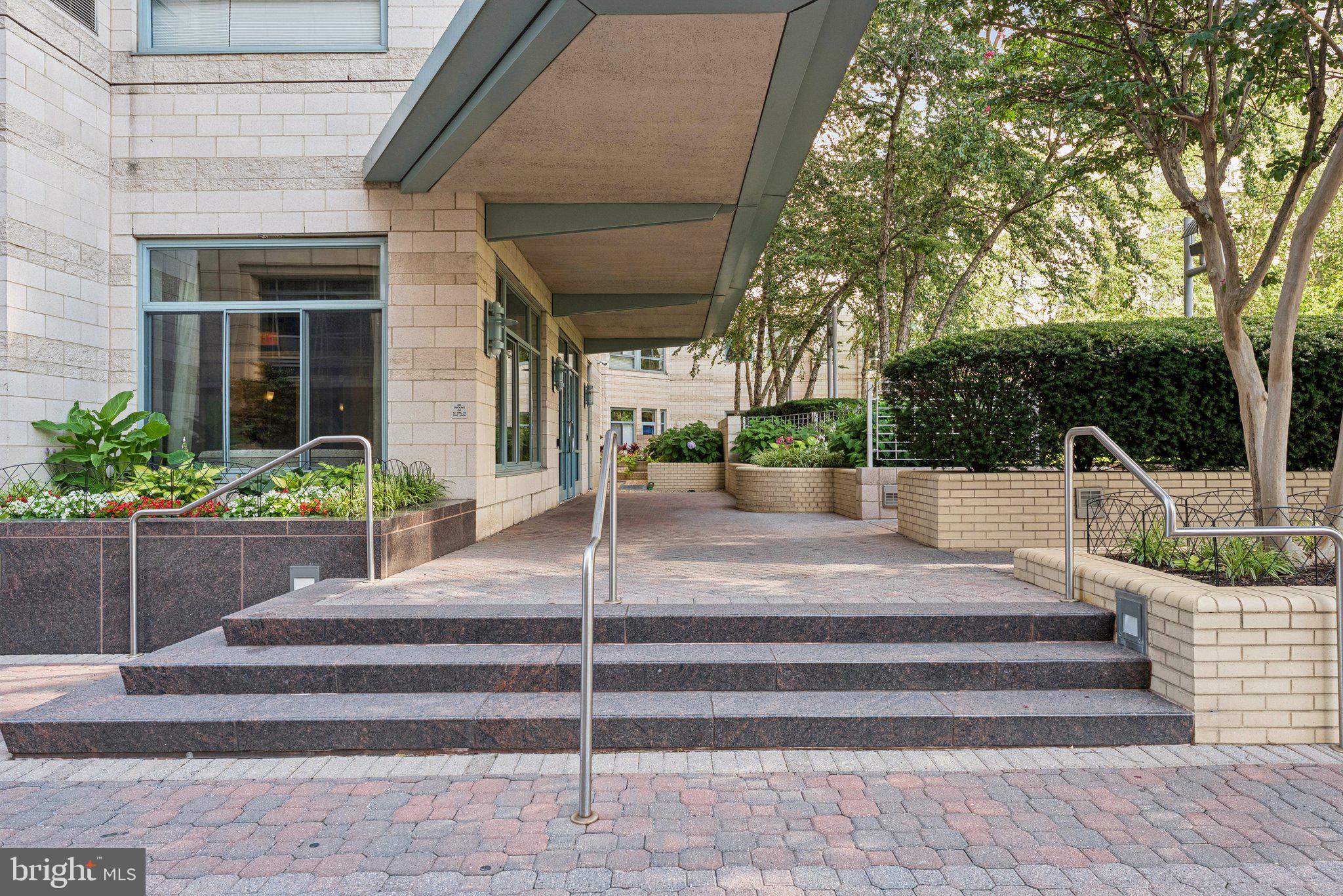 CONTINENTAL - Residential