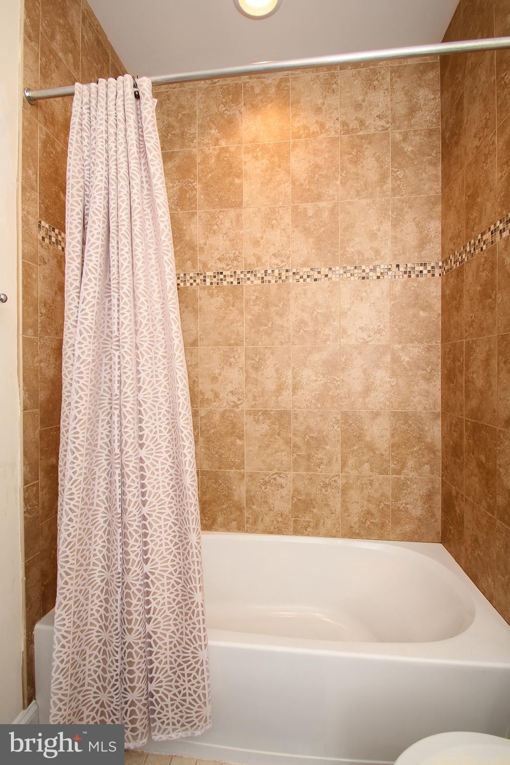 FEDERAL HILL HISTORIC DISTRICT - Residential Lease