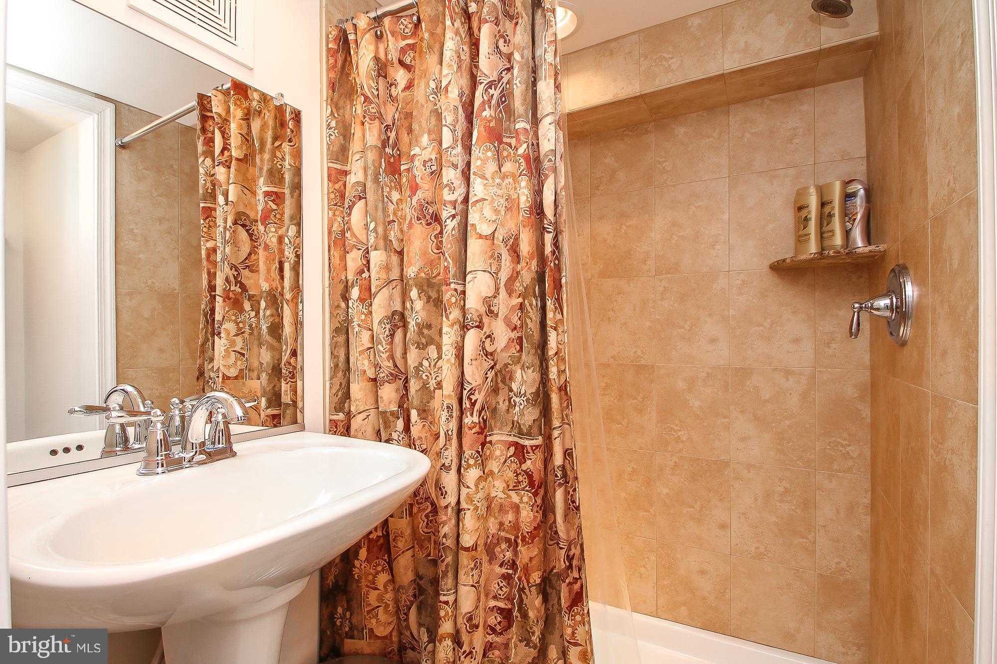 FEDERAL HILL HISTORIC DISTRICT - Residential Lease