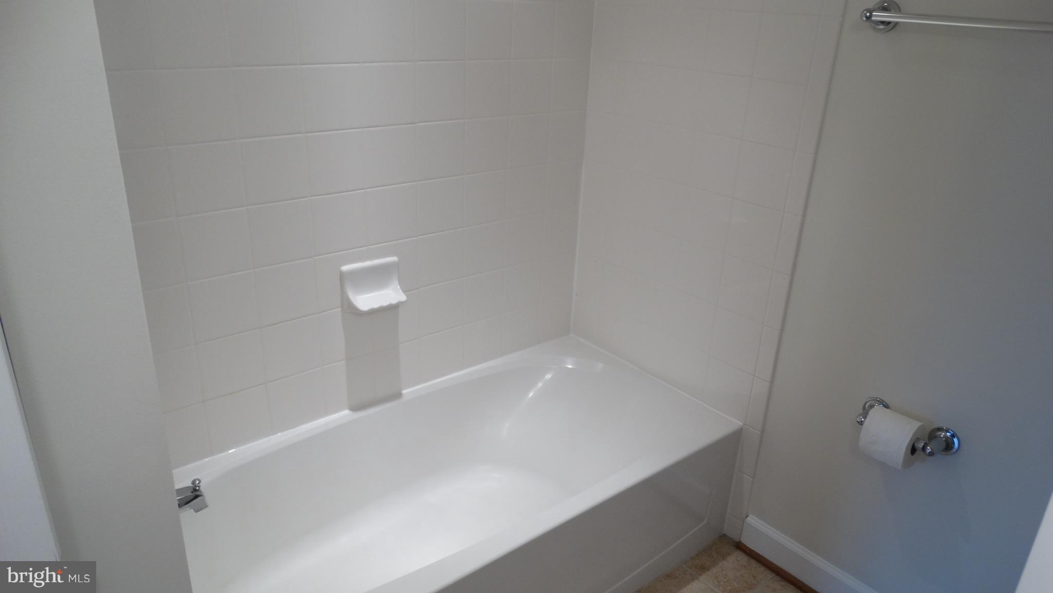 WEST VILLAGE OF SHIRLINGTON - Residential