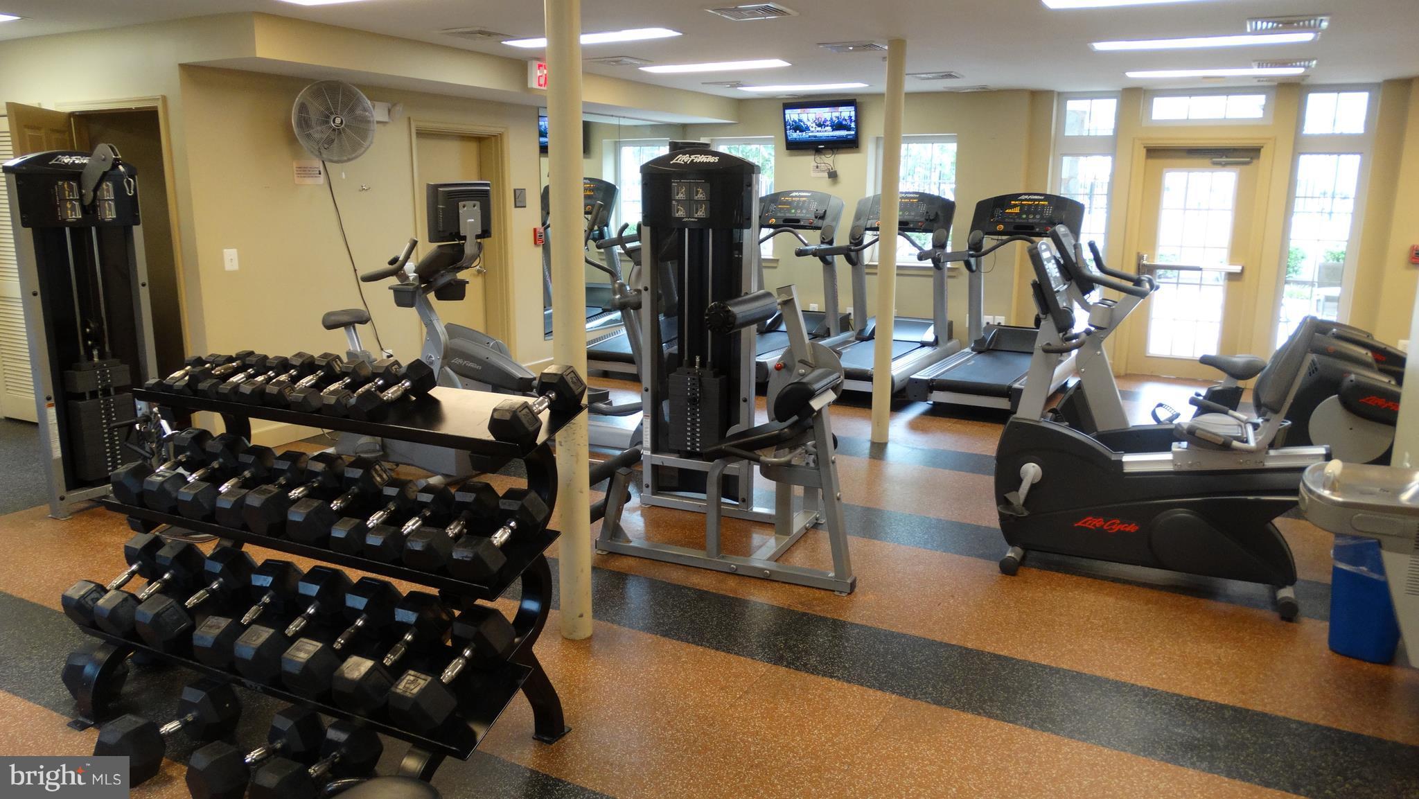 WEST VILLAGE OF SHIRLINGTON - Residential