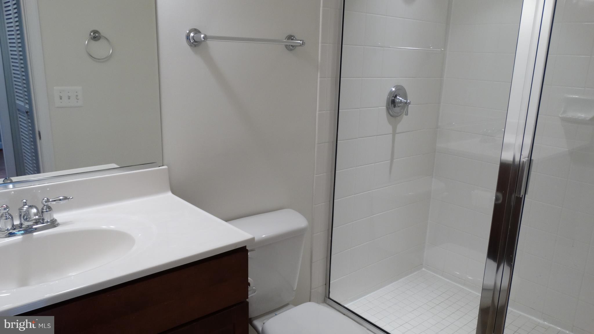 WEST VILLAGE OF SHIRLINGTON - Residential