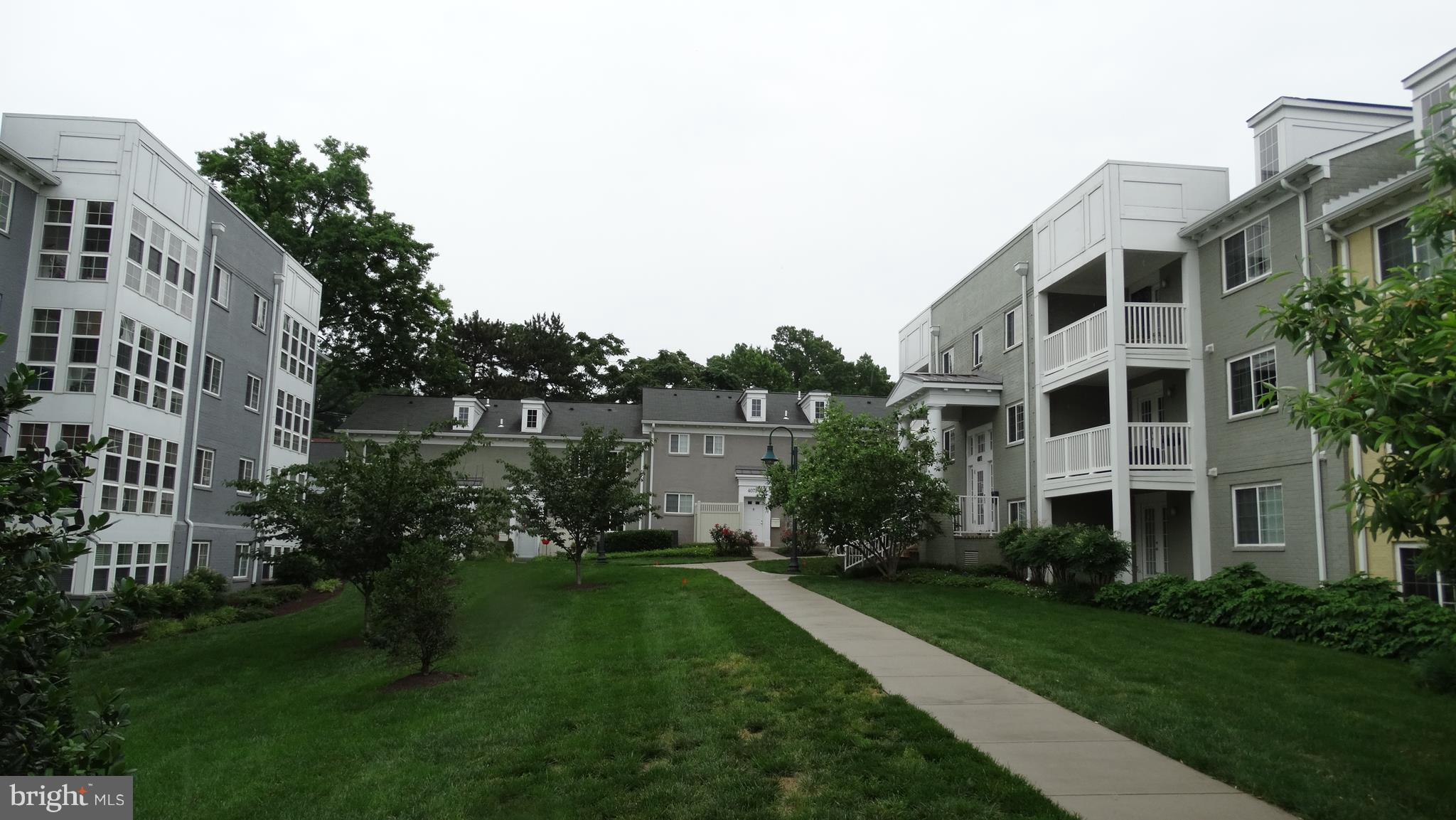 WEST VILLAGE OF SHIRLINGTON - Residential