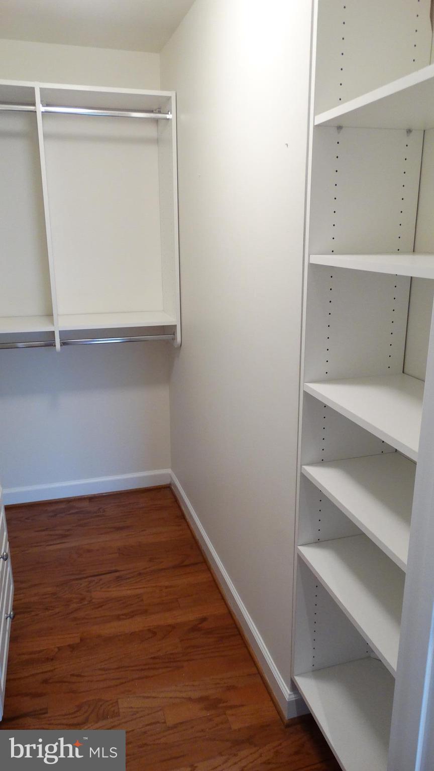 WEST VILLAGE OF SHIRLINGTON - Residential