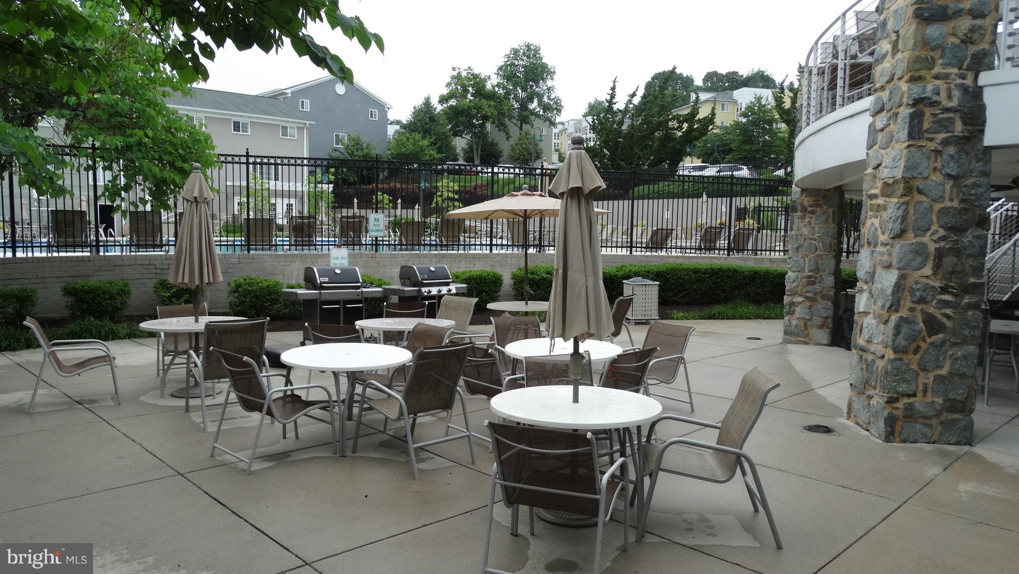 WEST VILLAGE OF SHIRLINGTON - Residential